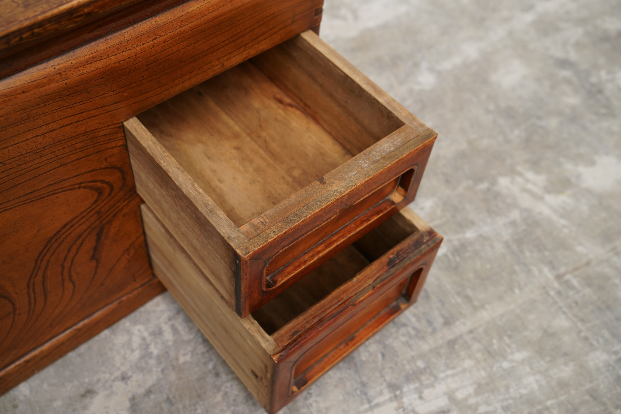 Japanese Elm Hibachi Brazier, Late 19th/Early 20th Century