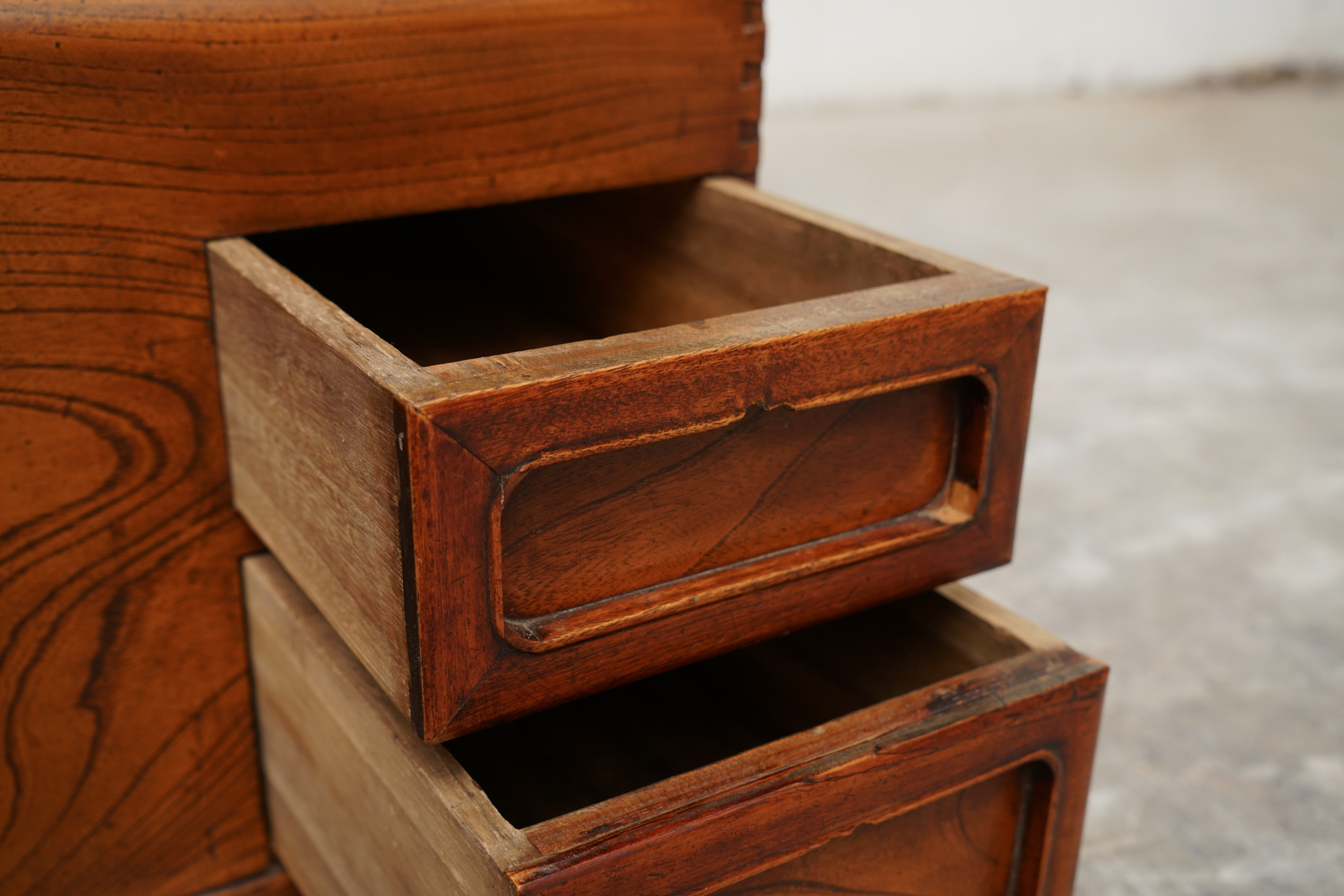 Japanese Elm Hibachi Brazier, Late 19th/Early 20th Century