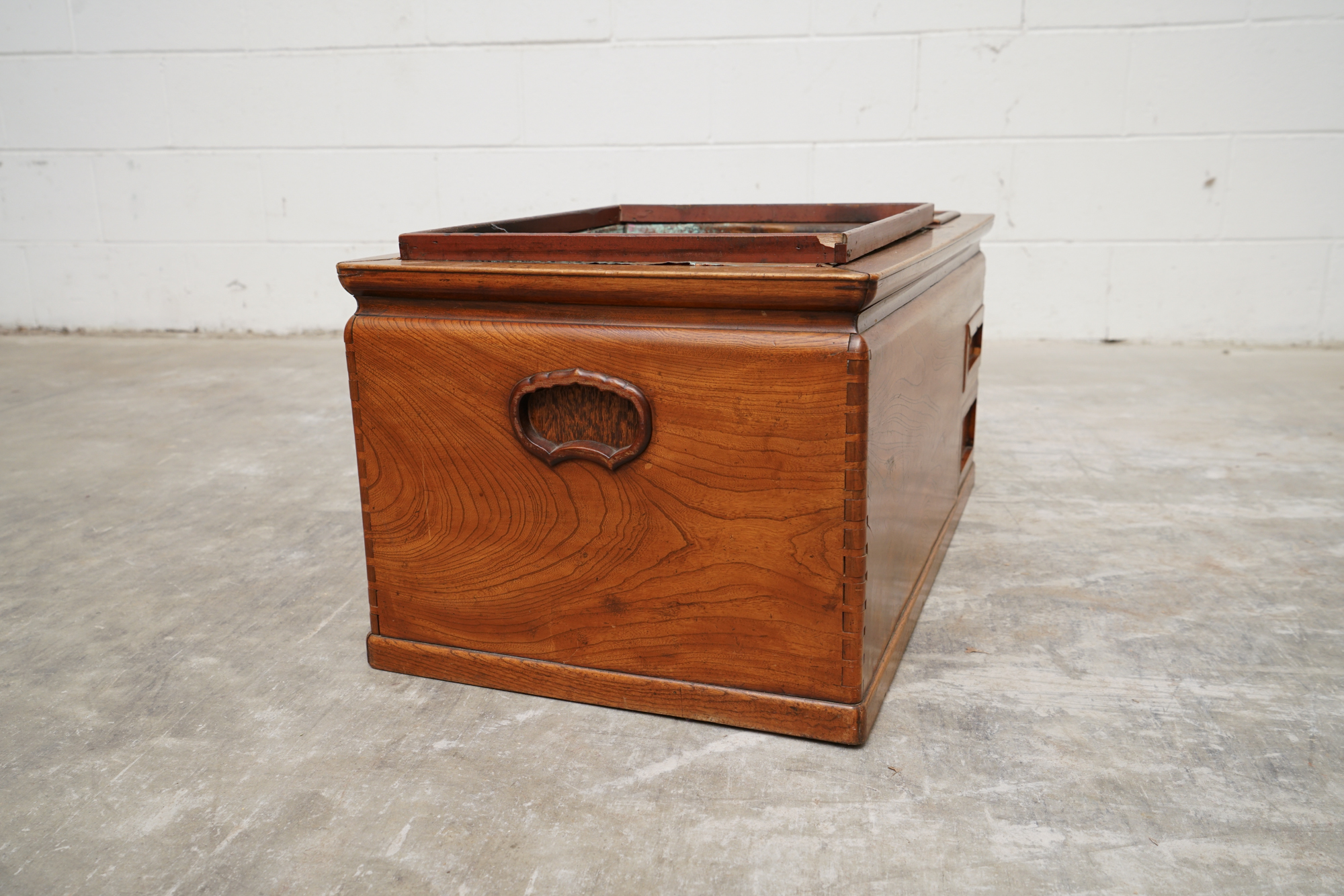 Japanese Elm Hibachi Brazier, Late 19th/Early 20th Century