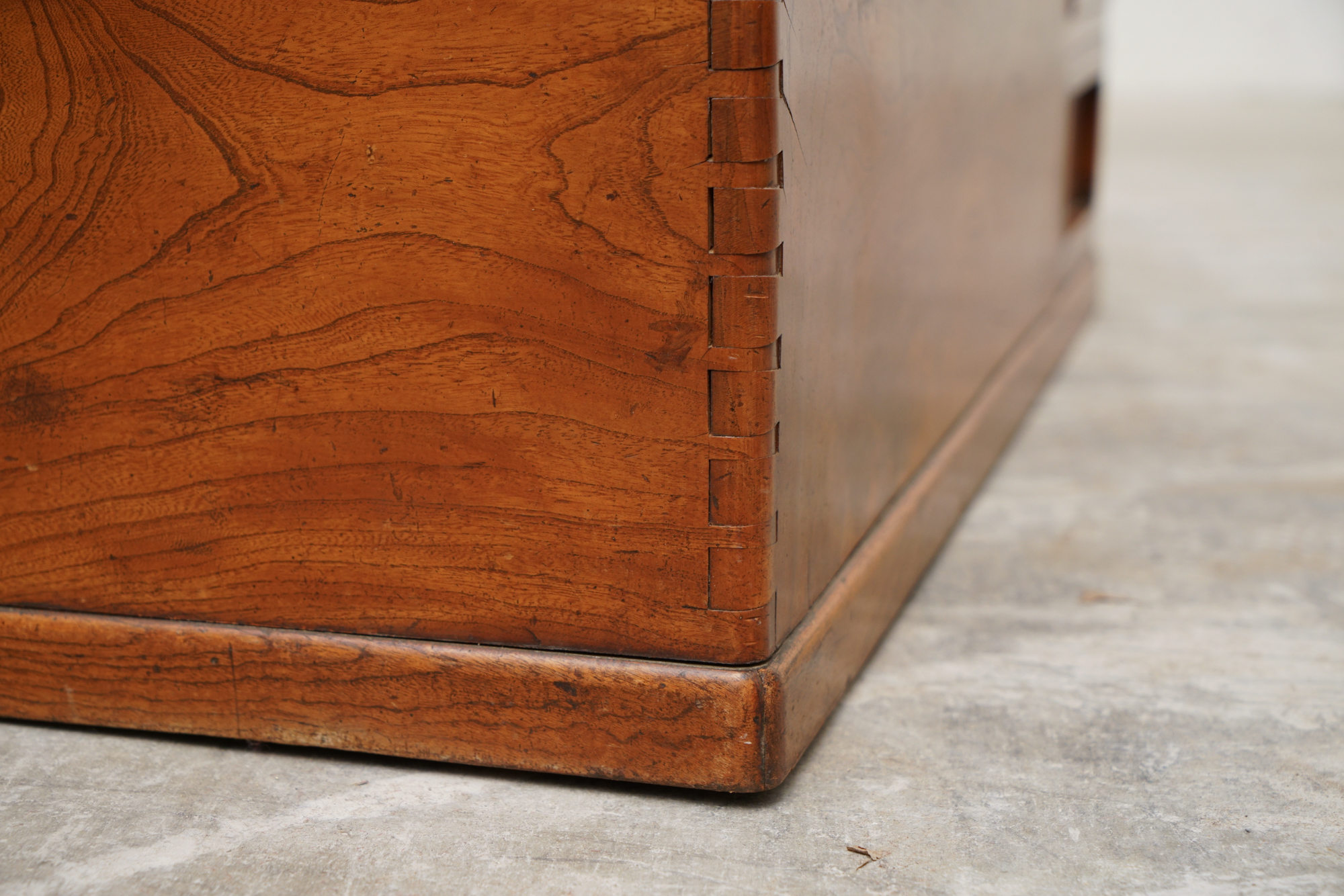 Japanese Elm Hibachi Brazier, Late 19th/Early 20th Century