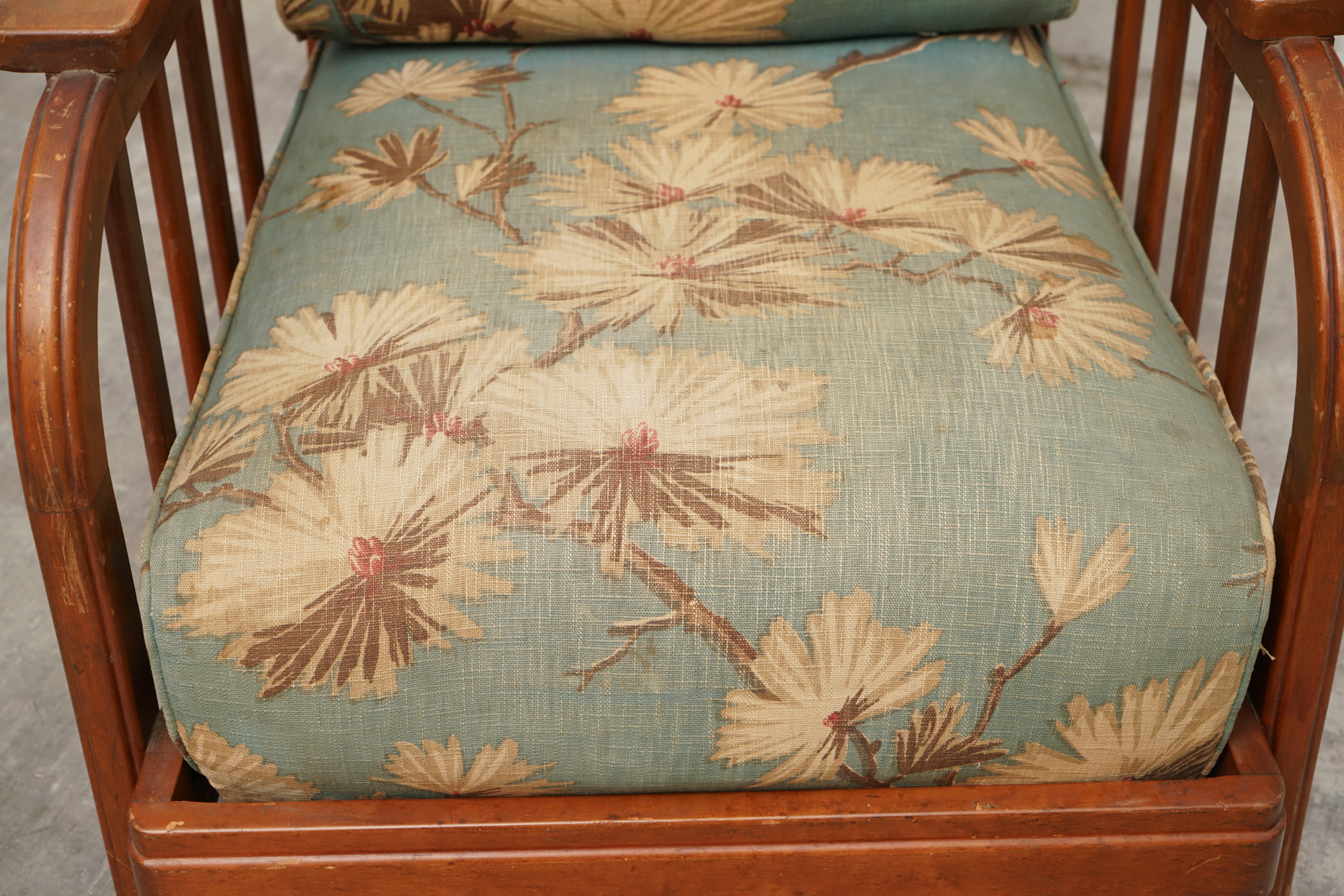 Oak Lounge Chairs by Stickley Brothers, Early 20th Century