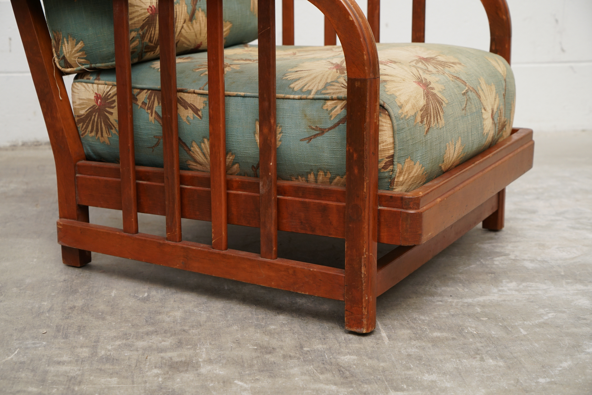 Oak Lounge Chairs by Stickley Brothers, Early 20th Century