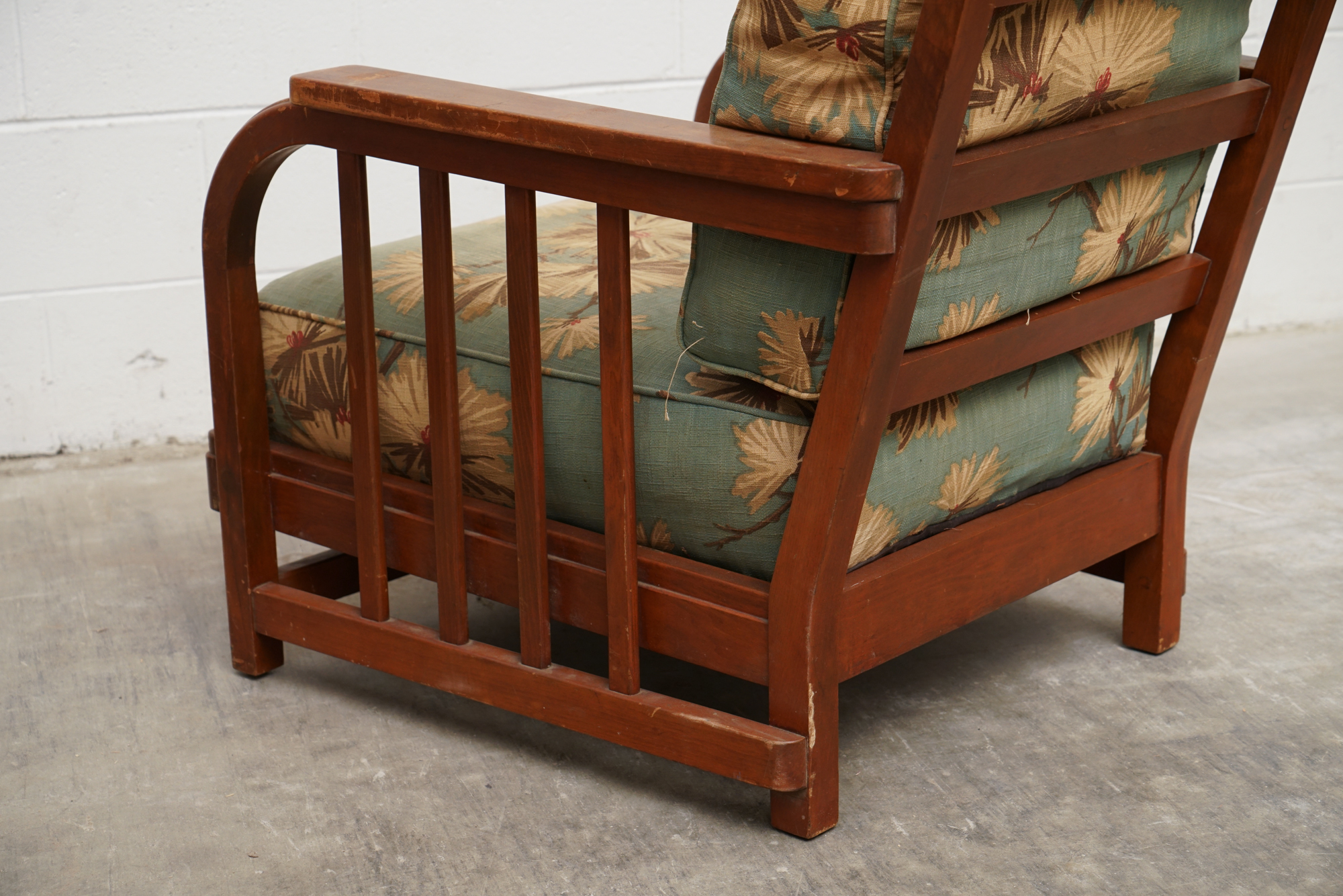 Oak Lounge Chairs by Stickley Brothers, Early 20th Century