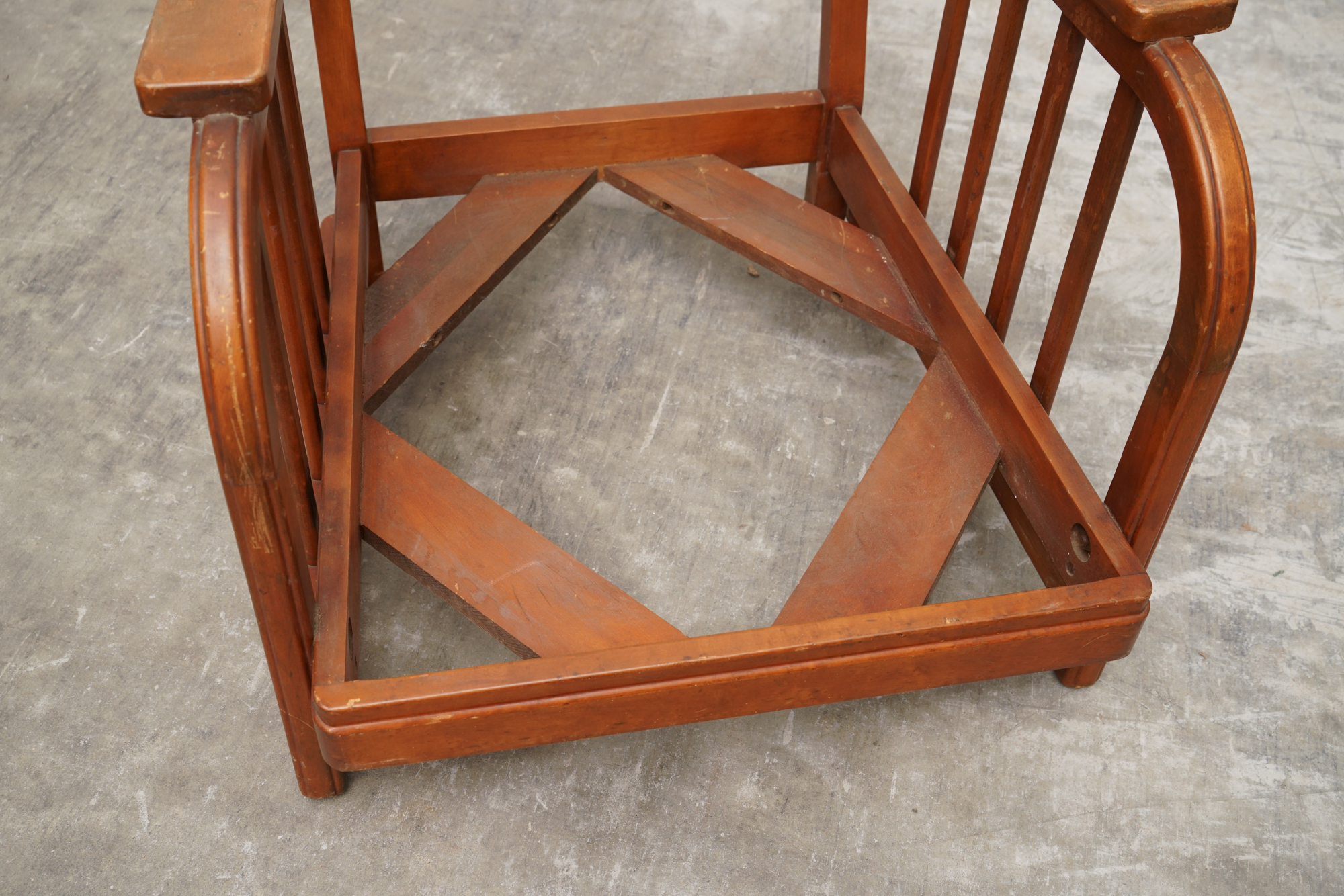 Oak Lounge Chairs by Stickley Brothers, Early 20th Century