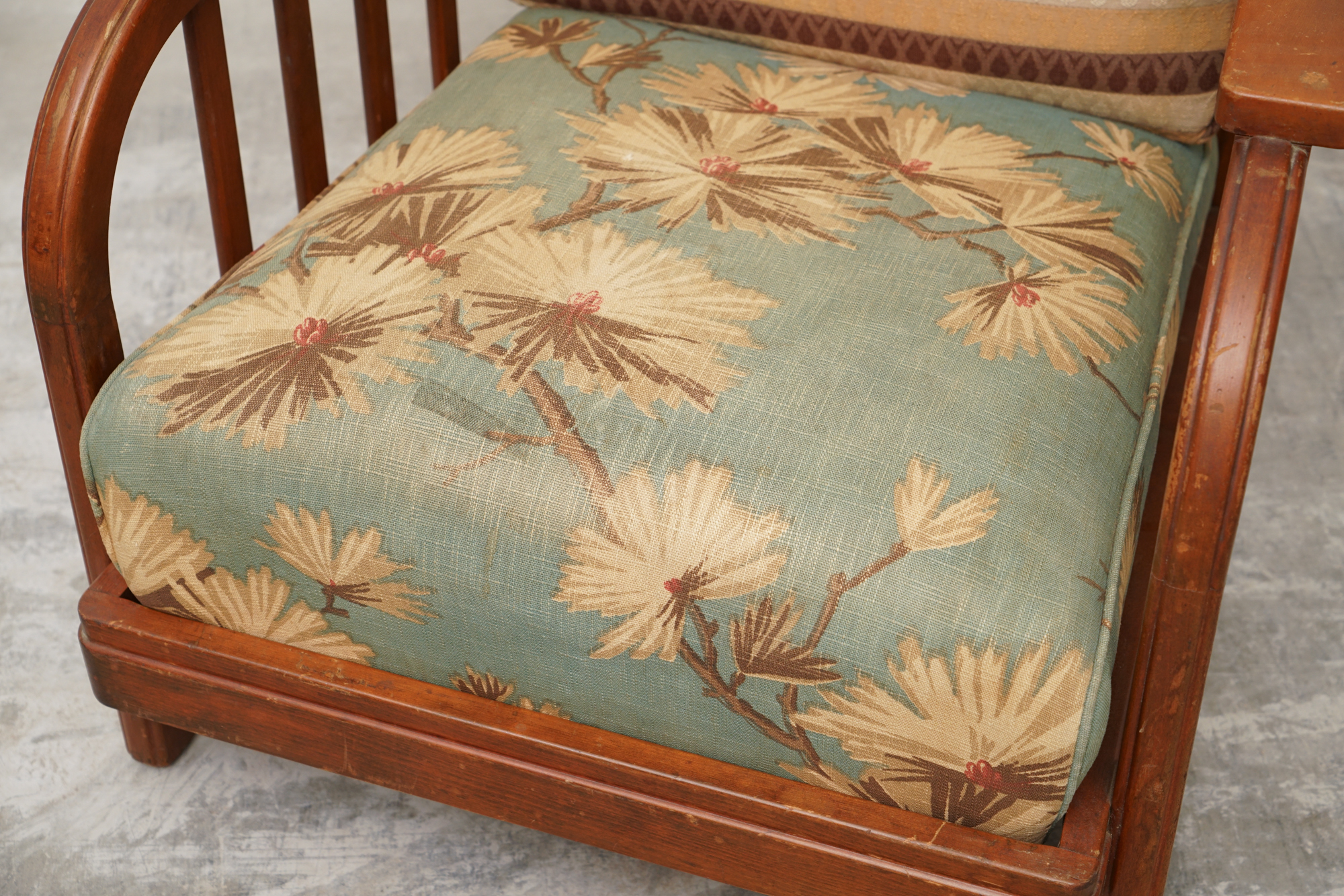 Oak Lounge Chairs by Stickley Brothers, Early 20th Century