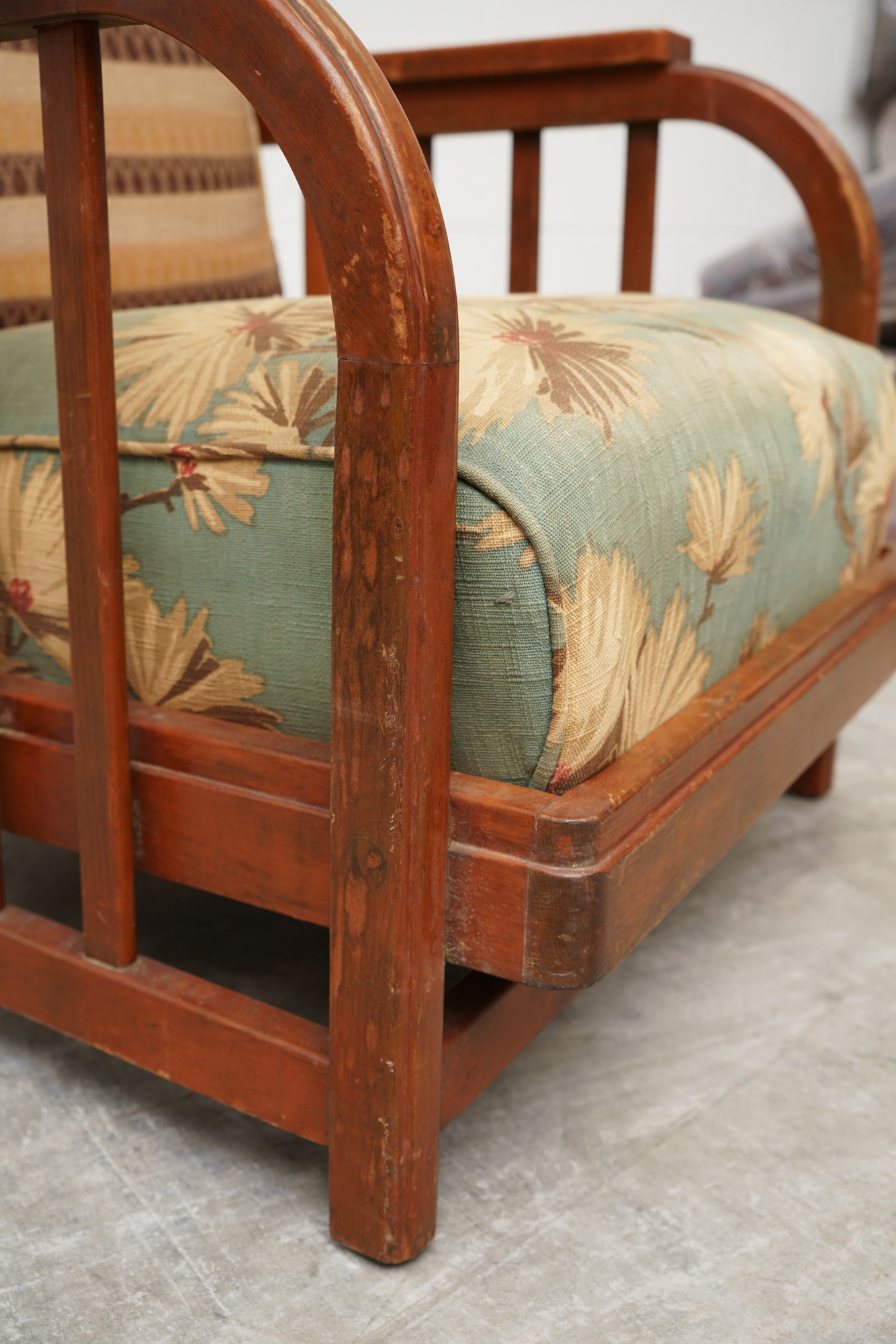 Oak Lounge Chairs by Stickley Brothers, Early 20th Century