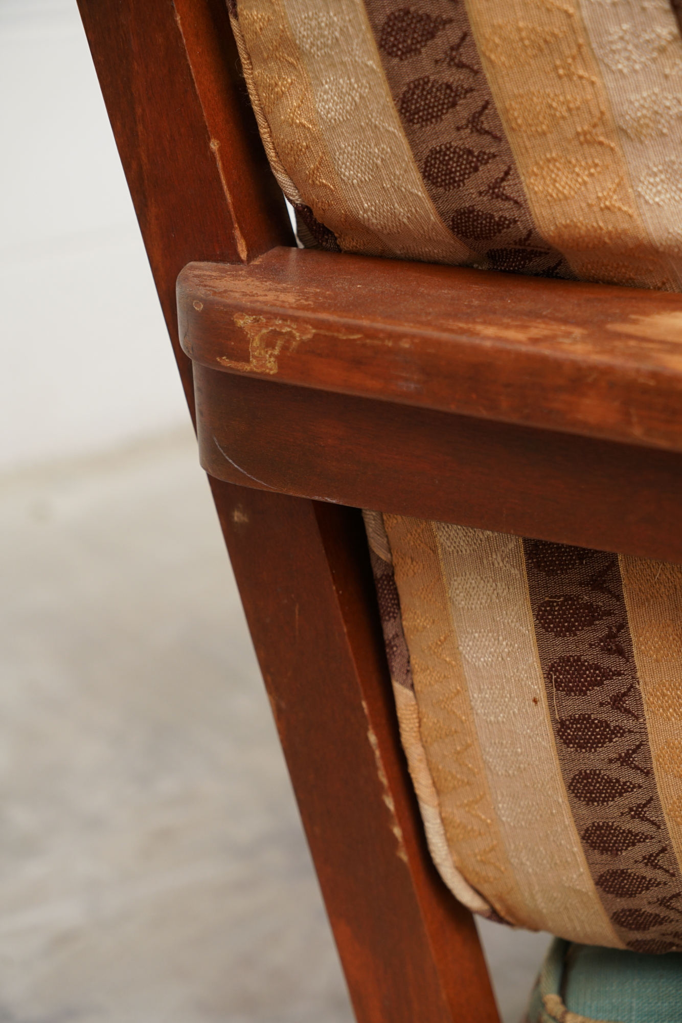 Oak Lounge Chairs by Stickley Brothers, Early 20th Century