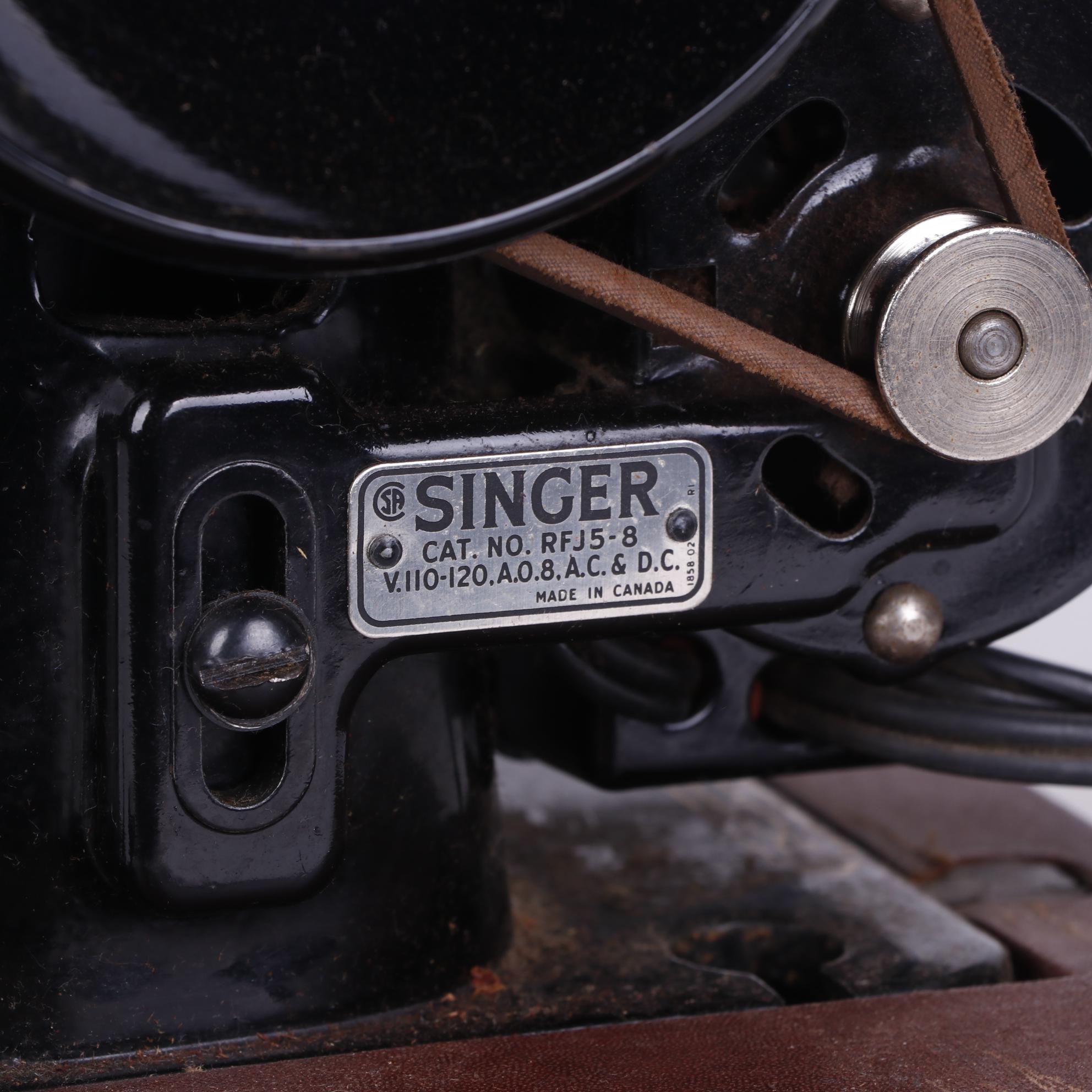 Singer 99k Sewing Machine with Case