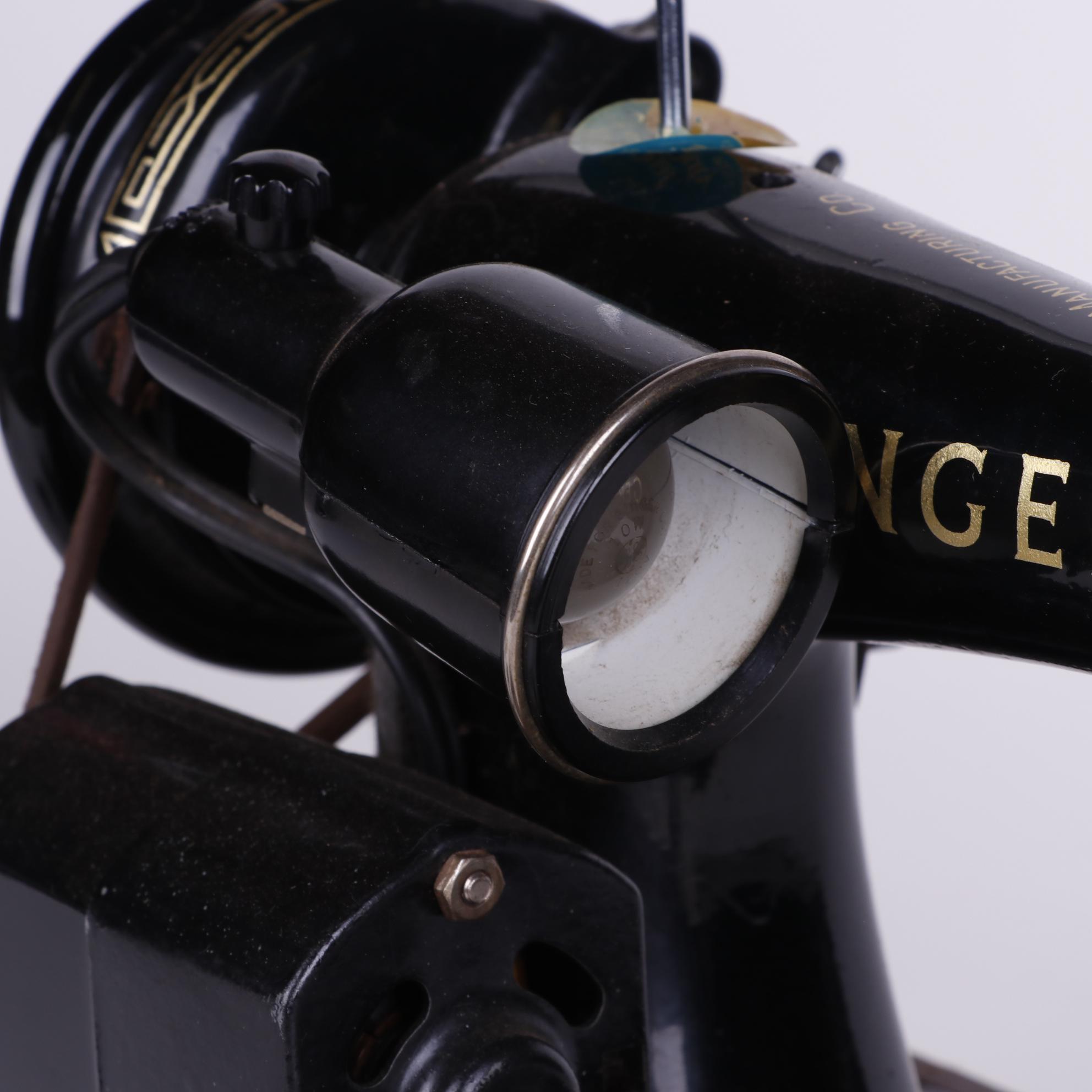 Singer 99k Sewing Machine with Case