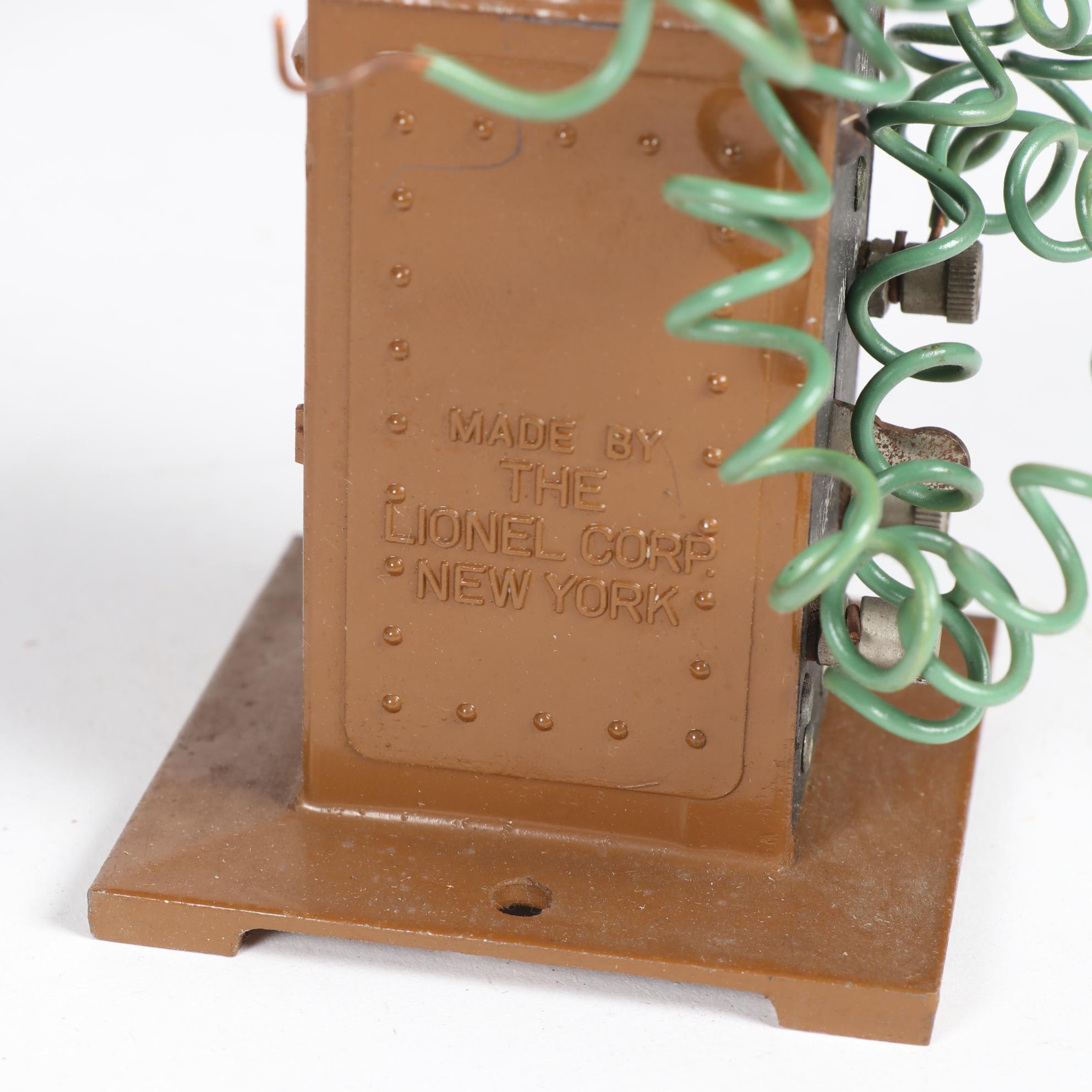 Lionel Train Cars including Pre-War and Accessories