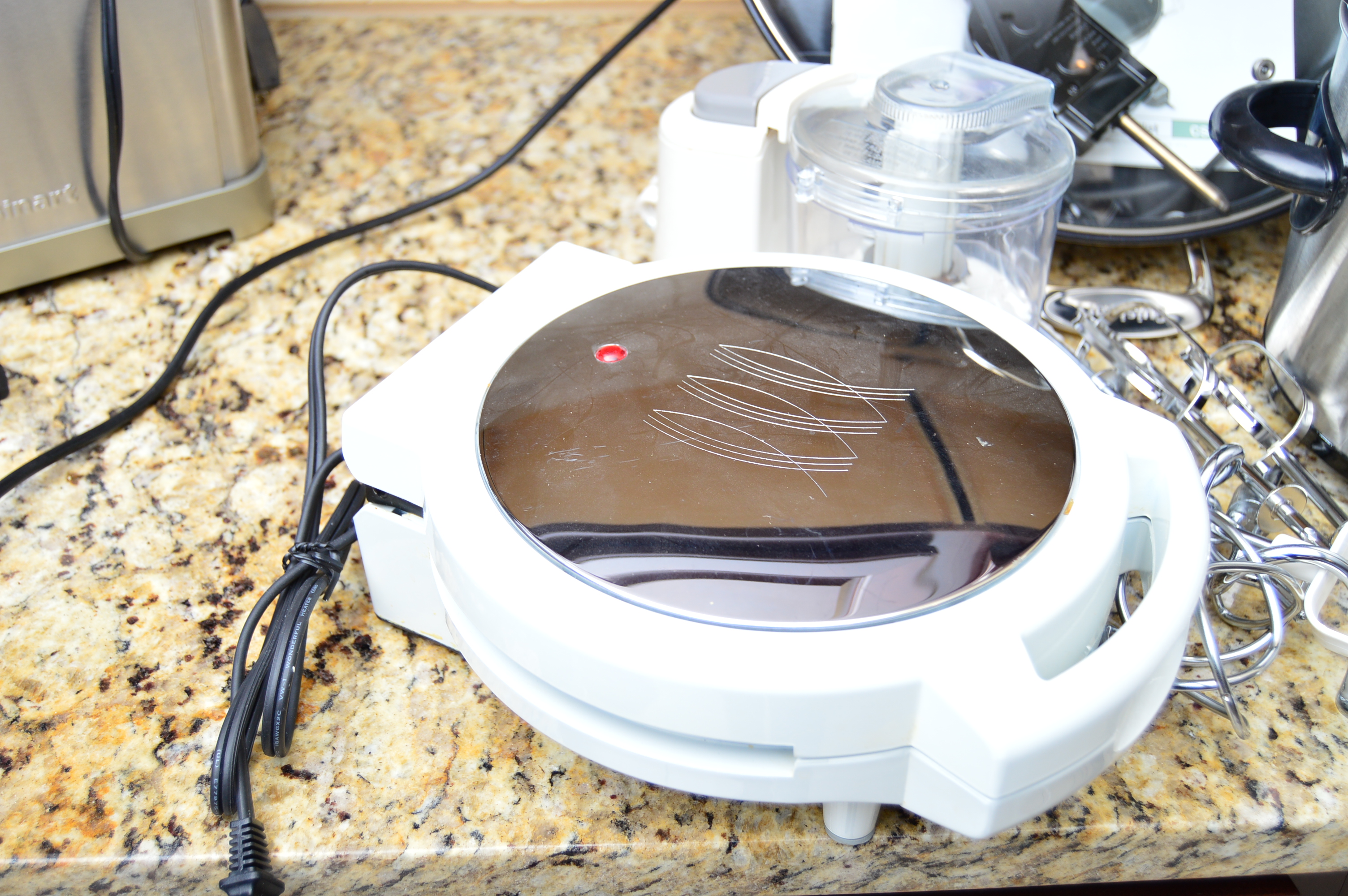 Small Kitchen Appliances With Crock-Pot, Philips Air Fryer and Cuisinart