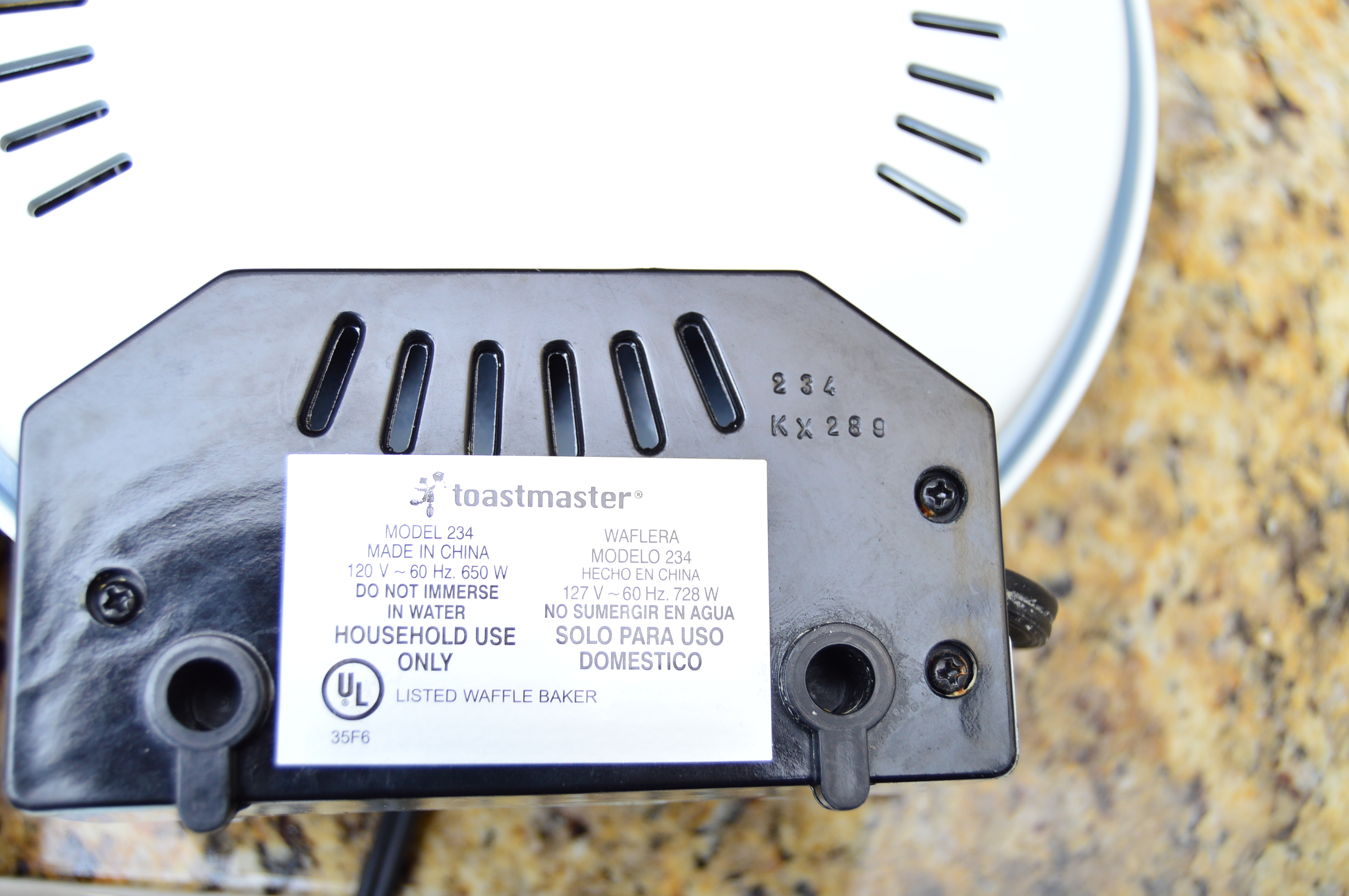 Small Kitchen Appliances With Crock-Pot, Philips Air Fryer and Cuisinart