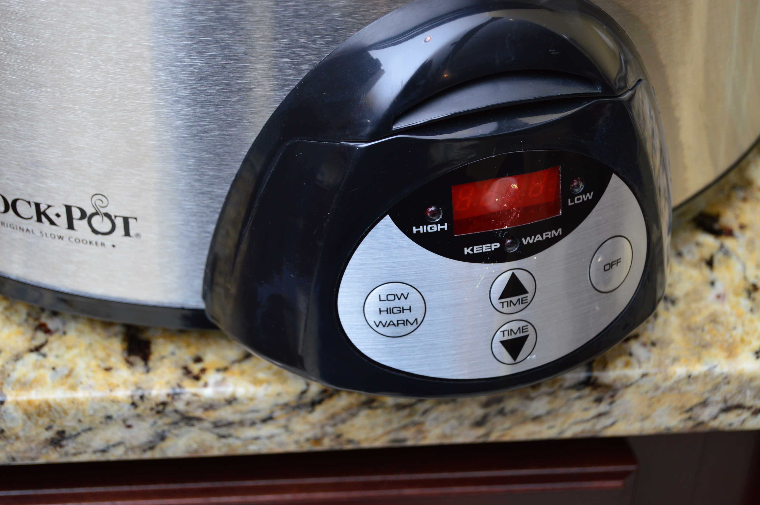 Small Kitchen Appliances With Crock-Pot, Philips Air Fryer and Cuisinart