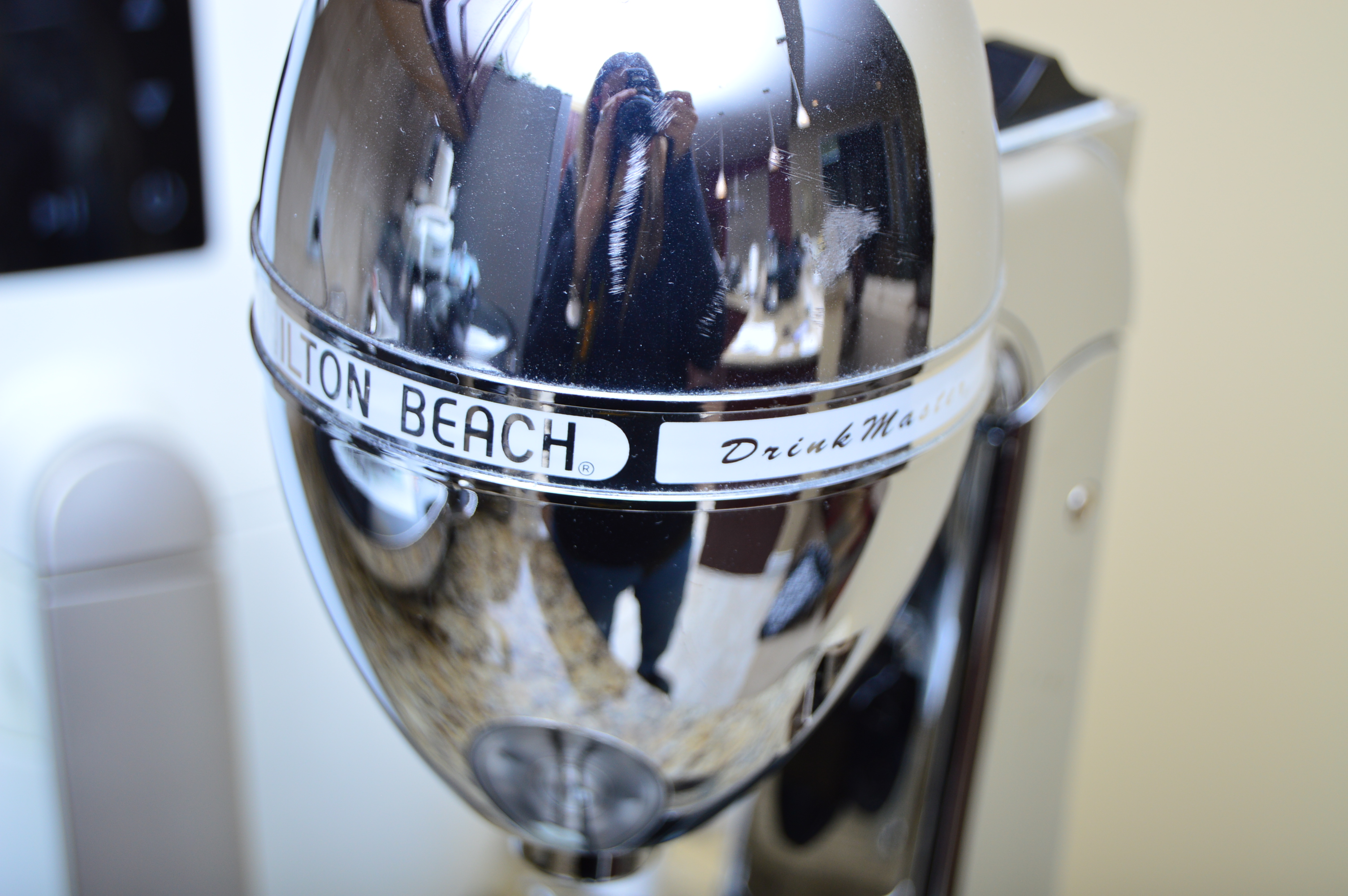 Small Kitchen Appliances With Crock-Pot, Philips Air Fryer and Cuisinart