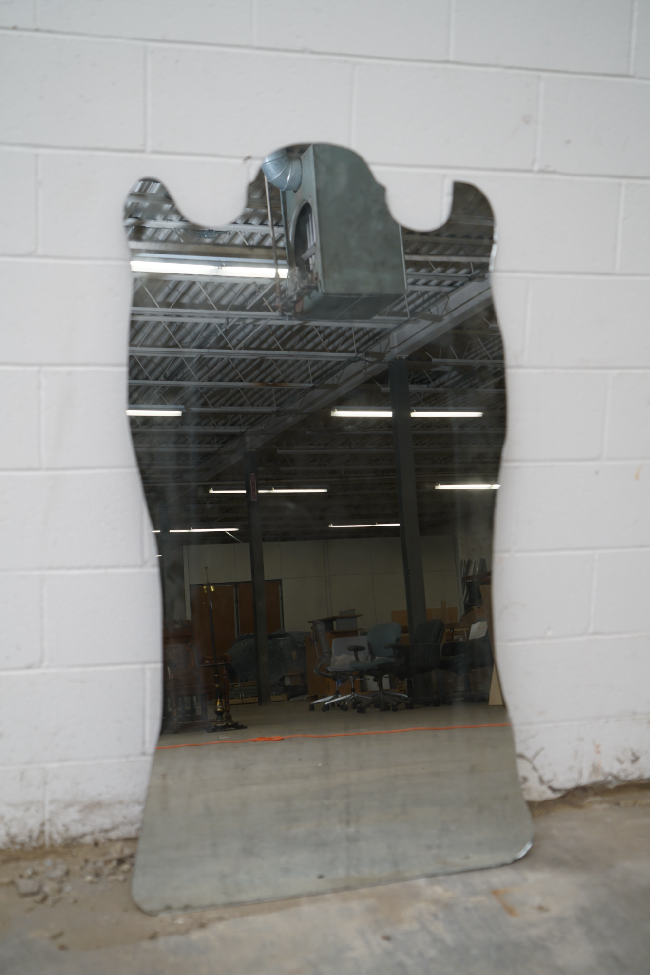 Louis XV Style Carved Giltwood Wall Mount Mirror, Early/Mid-20th Century