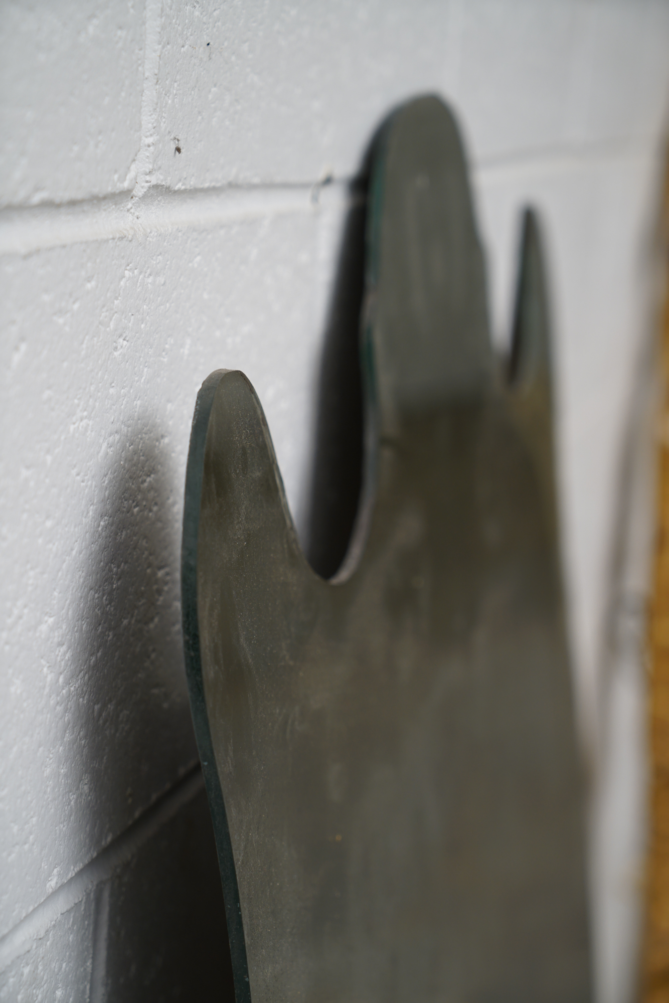 Louis XV Style Carved Giltwood Wall Mount Mirror, Early/Mid-20th Century