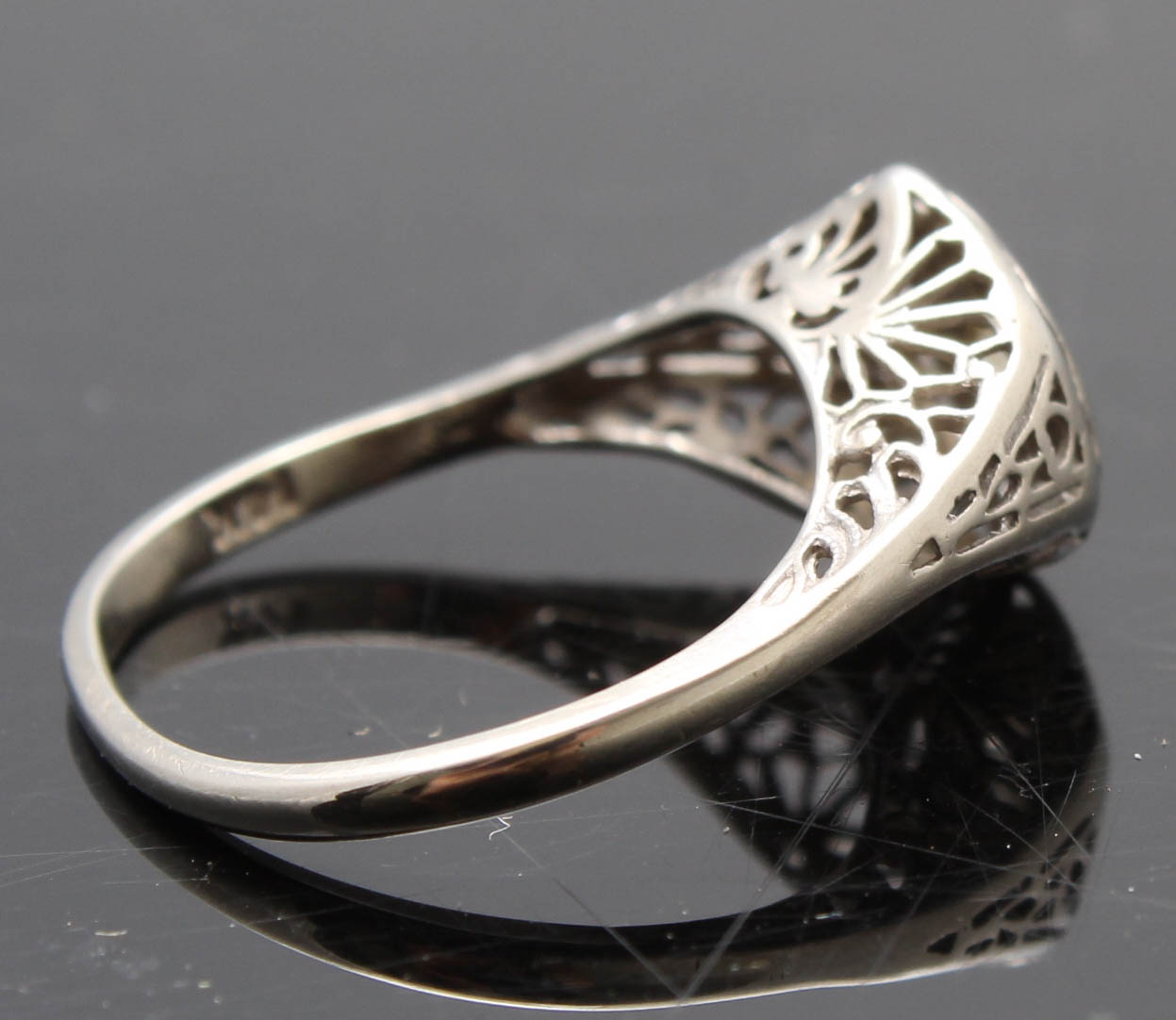 14K White Gold Diamond Ring