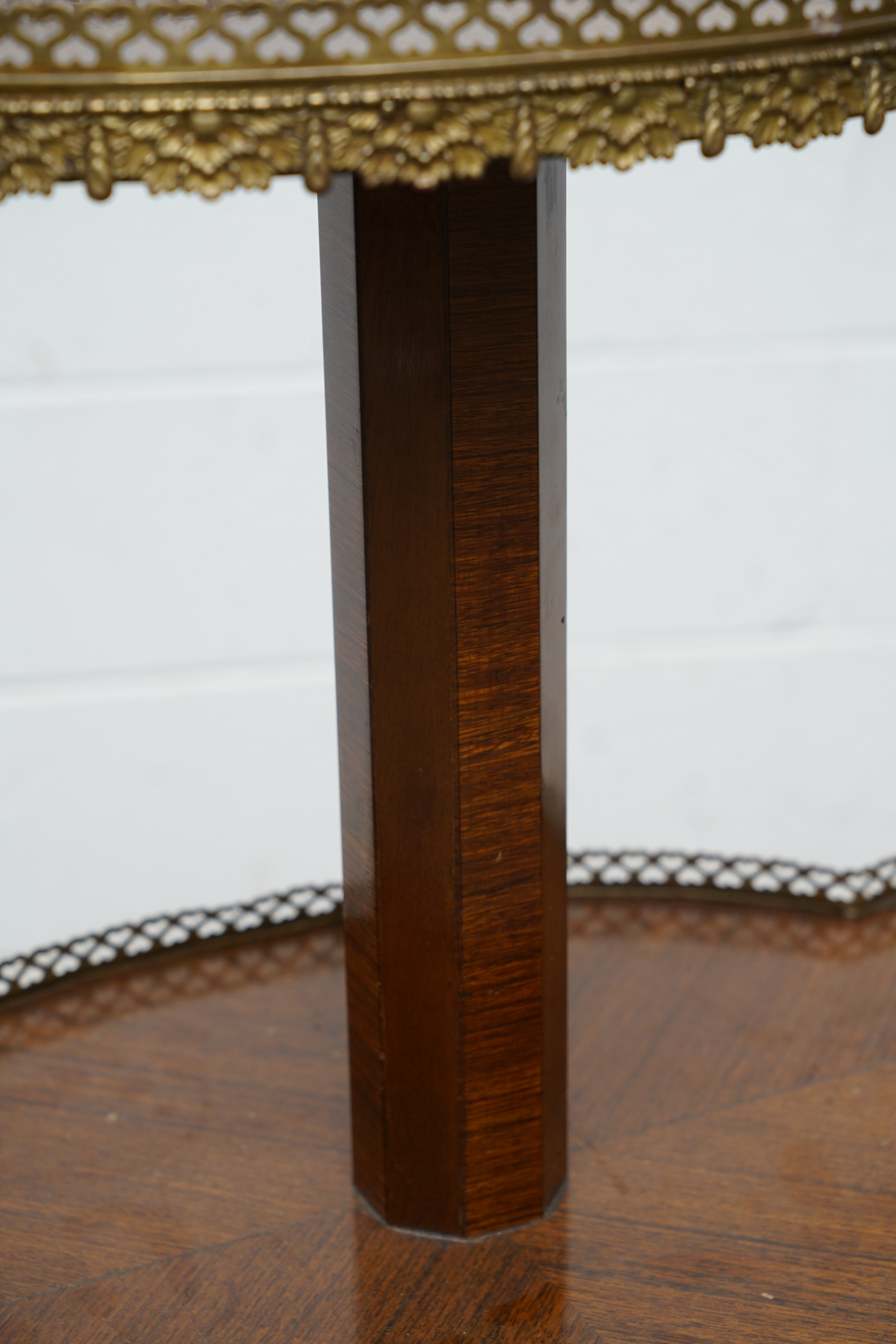 Louis XV Style Gilt-Metal Mounted Kingwood Two-Tier Étagère, 20th Century