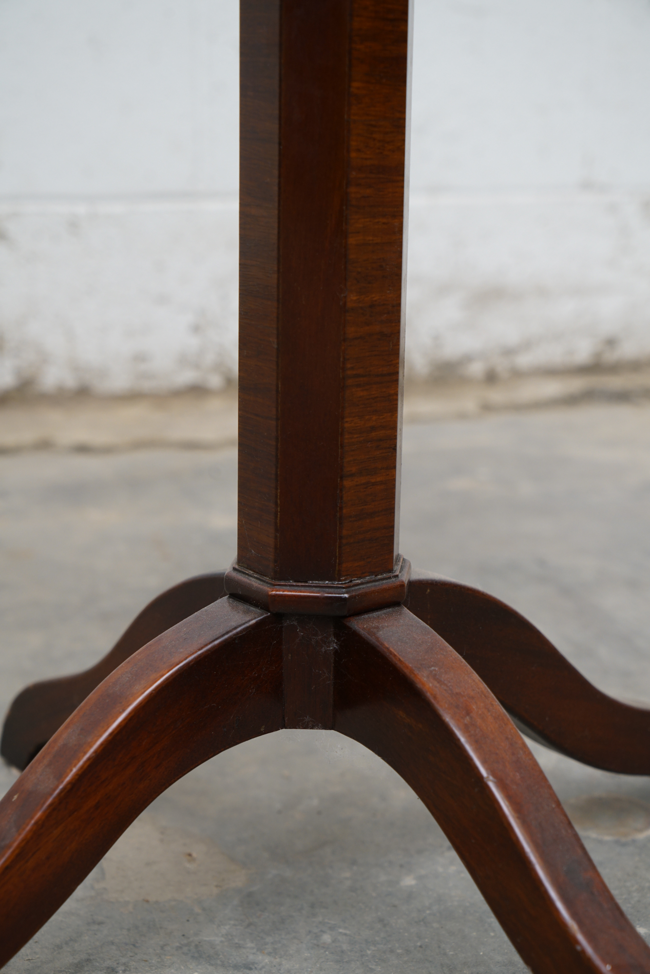 Louis XV Style Gilt-Metal Mounted Kingwood Two-Tier Étagère, 20th Century