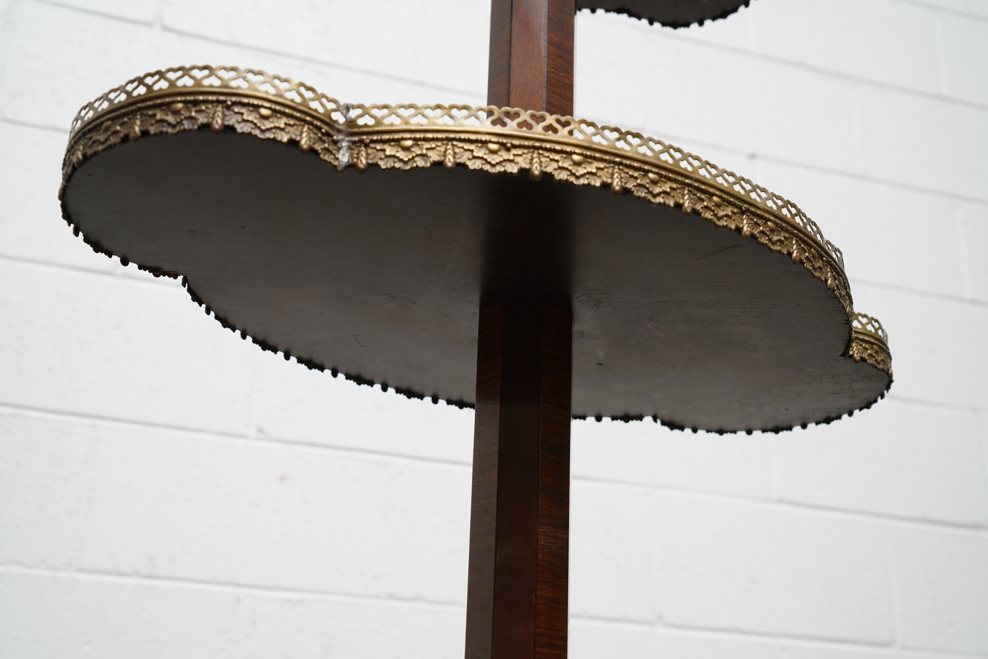 Louis XV Style Gilt-Metal Mounted Kingwood Two-Tier Étagère, 20th Century