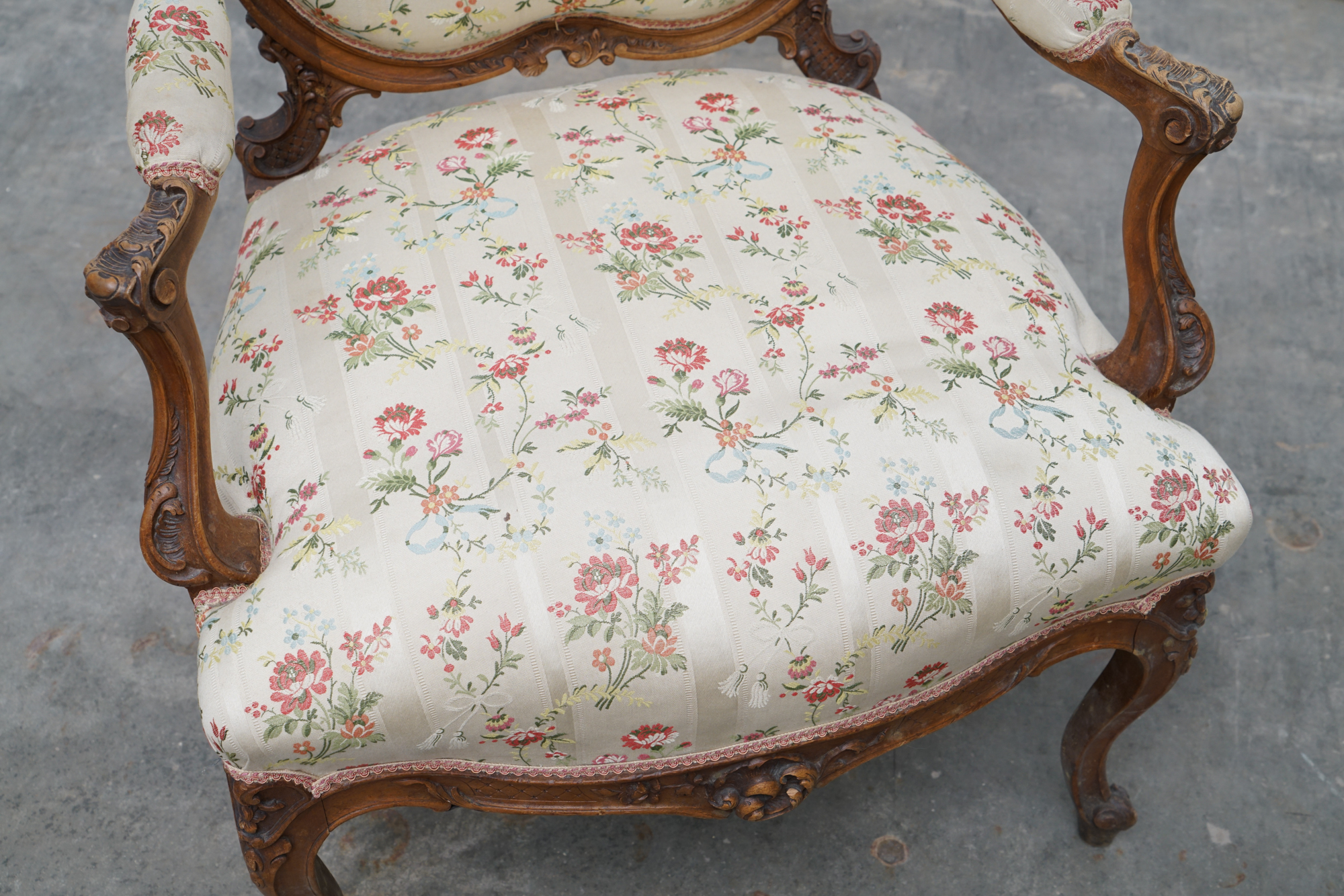 Louis XV Style Carved Wood Armchairs, Early/Mid 20th Century