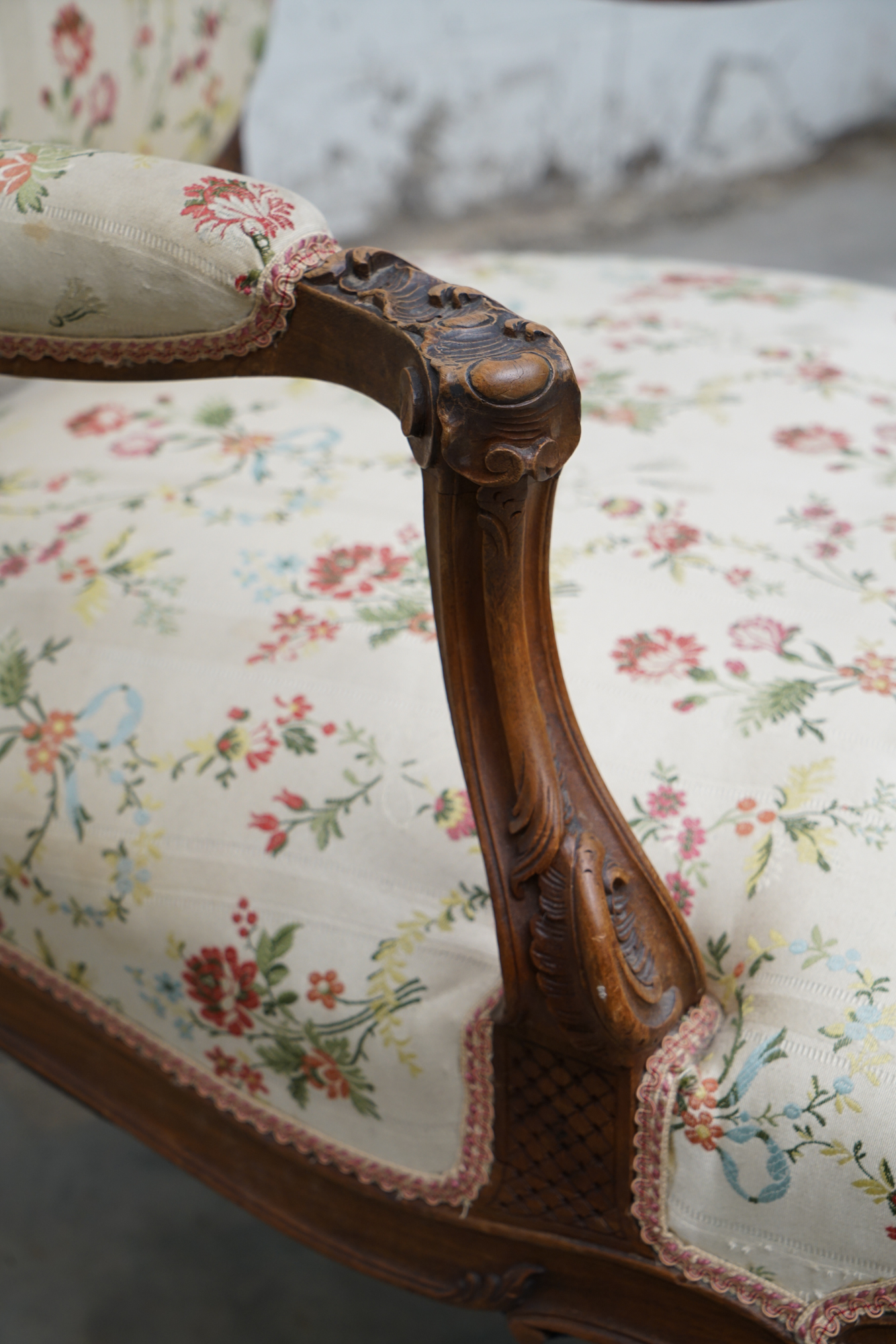 Louis XV Style Carved Wood Armchairs, Early/Mid 20th Century