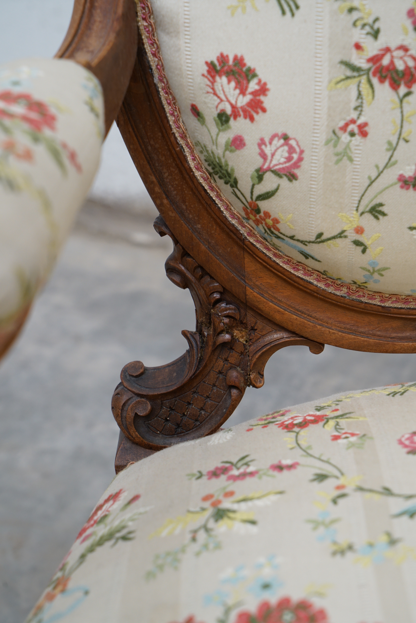 Louis XV Style Carved Wood Armchairs, Early/Mid 20th Century