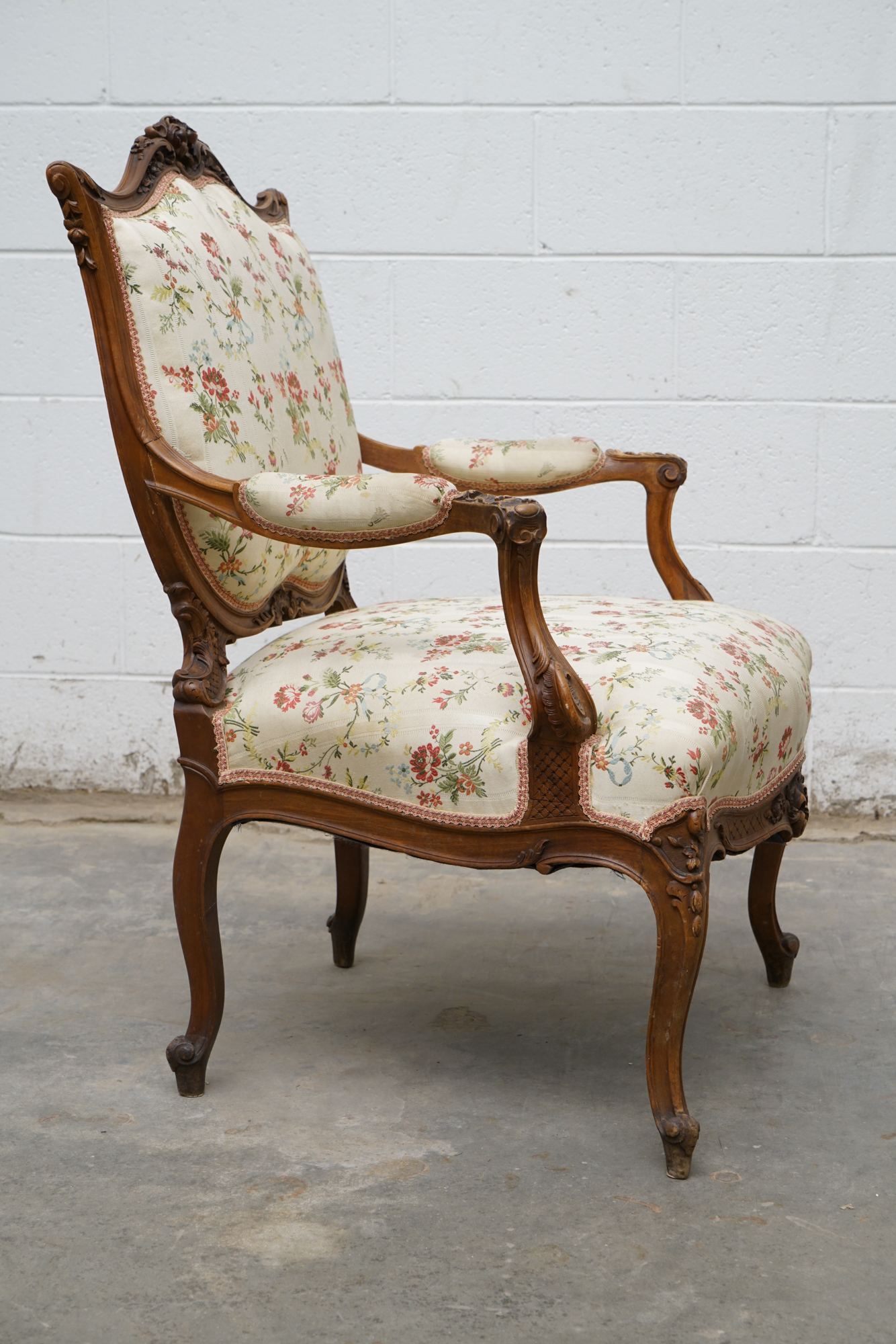 Louis XV Style Carved Wood Armchairs, Early/Mid 20th Century