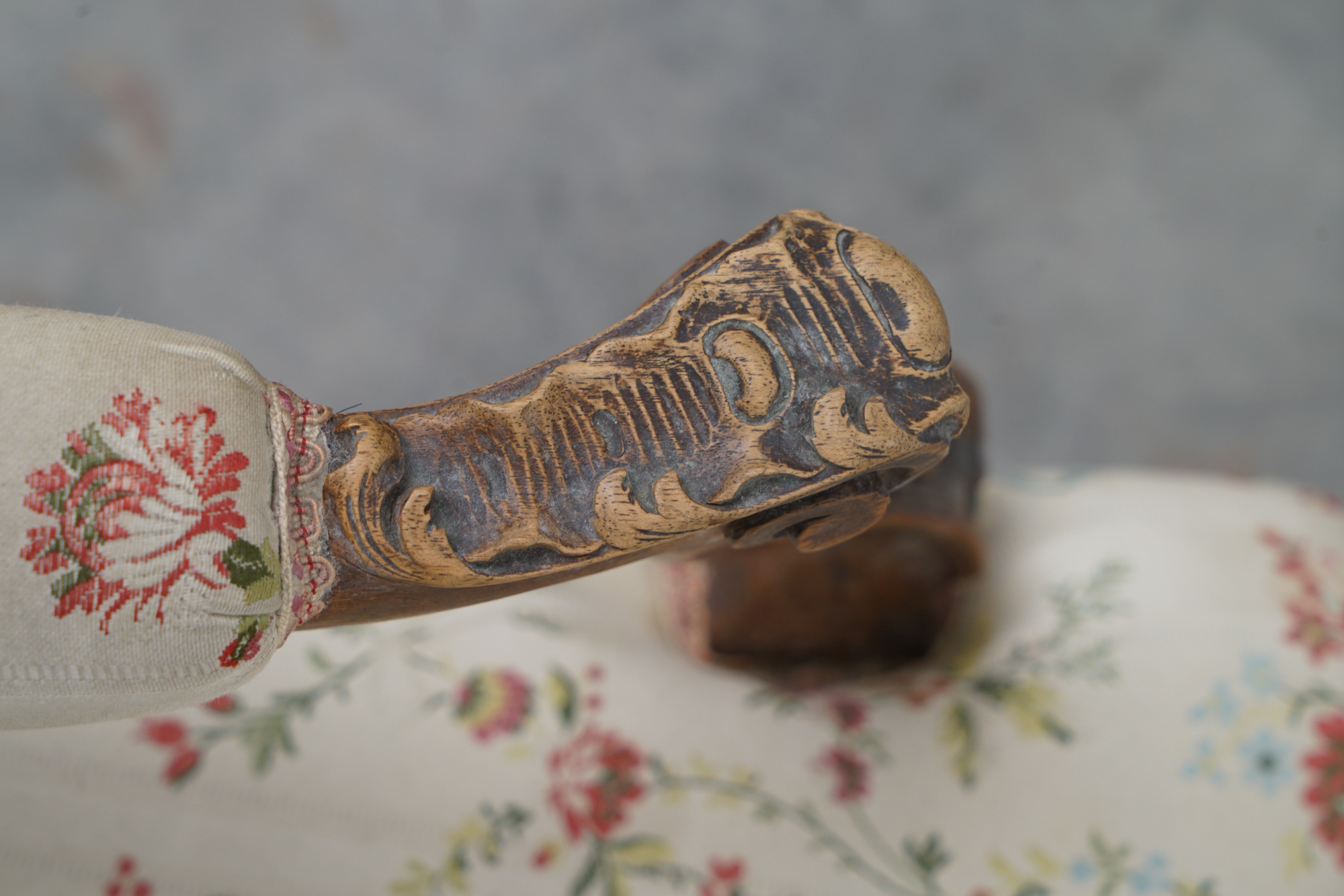 Louis XV Style Carved Wood Armchairs, Early/Mid 20th Century