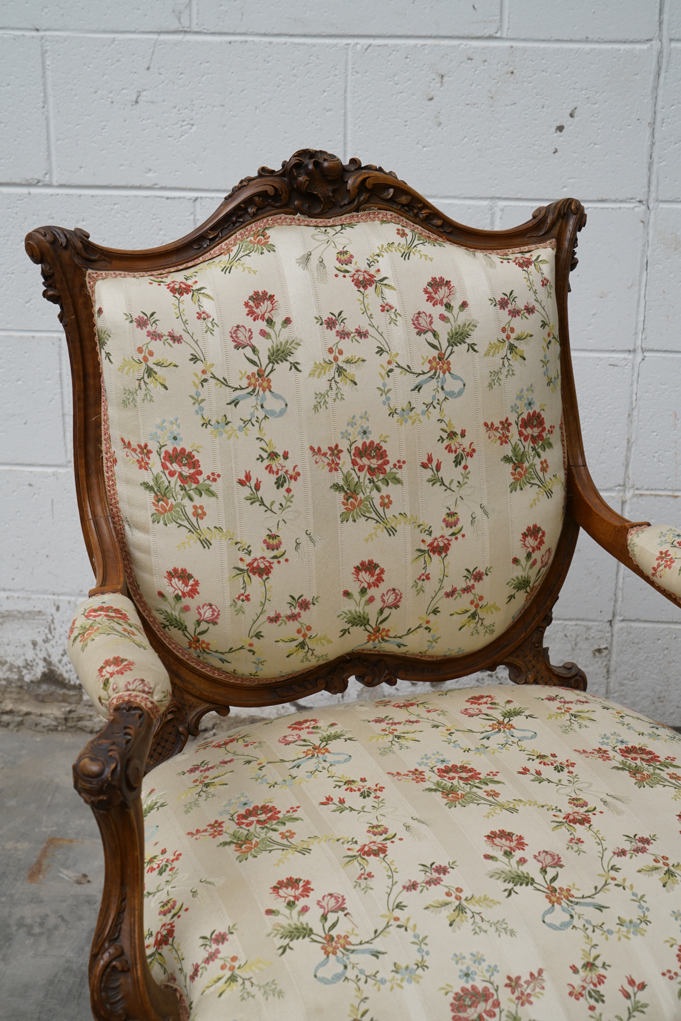 Louis XV Style Carved Wood Armchairs, Early/Mid 20th Century