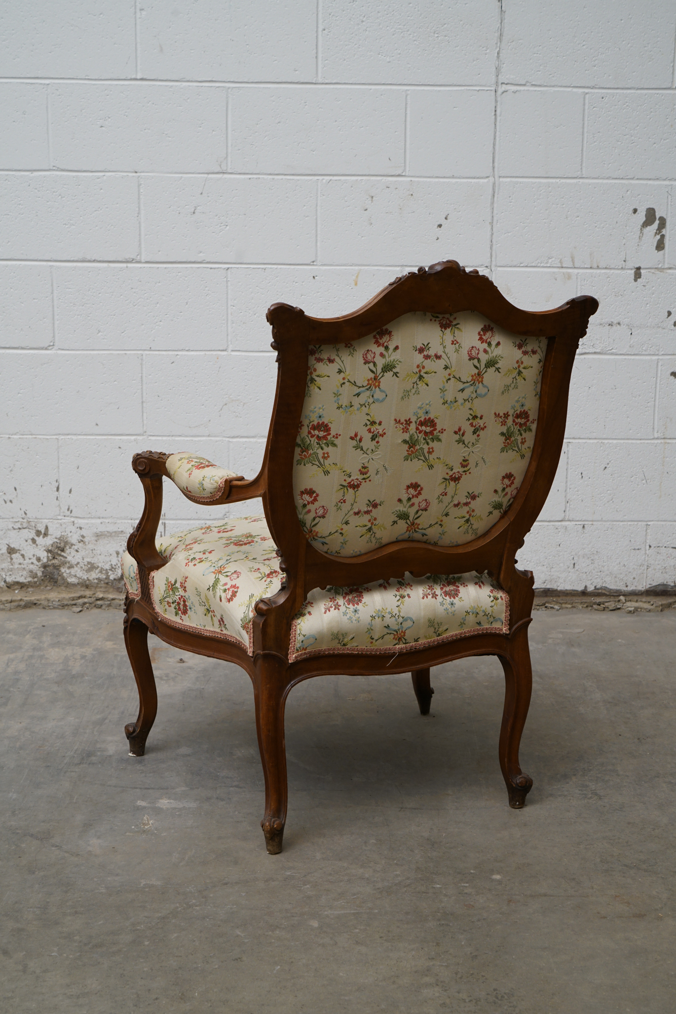 Louis XV Style Carved Wood Armchairs, Early/Mid 20th Century
