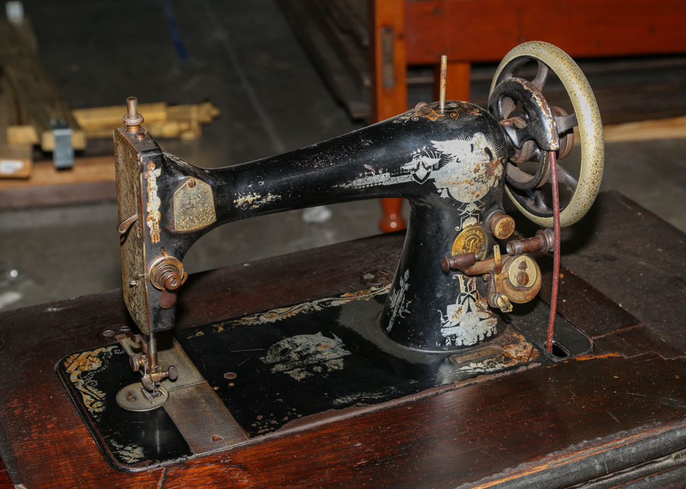 Singer Sewing Table with Sewing Machine, Circa 1906
