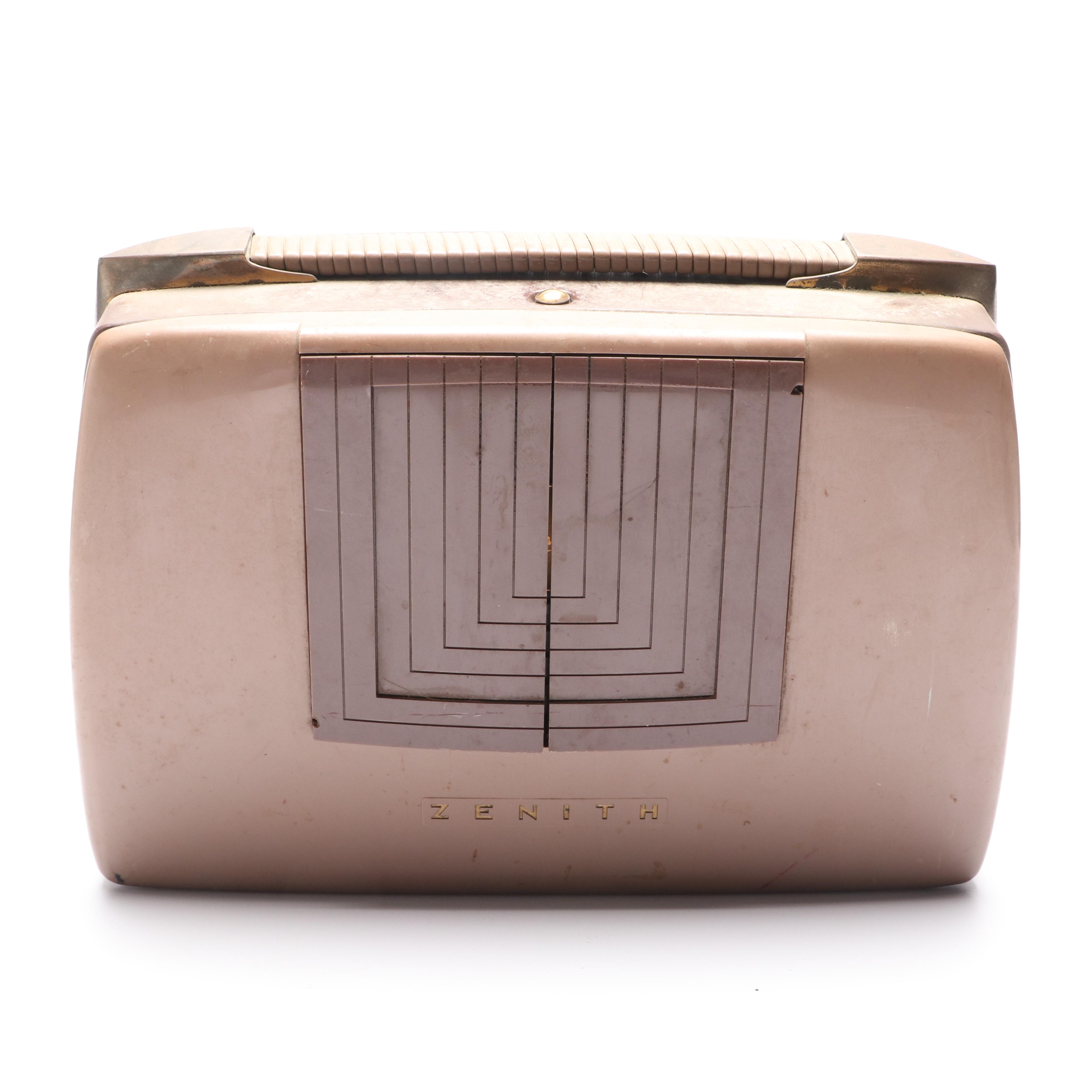 1950s Zenith Wavemagnet Tube Radio
