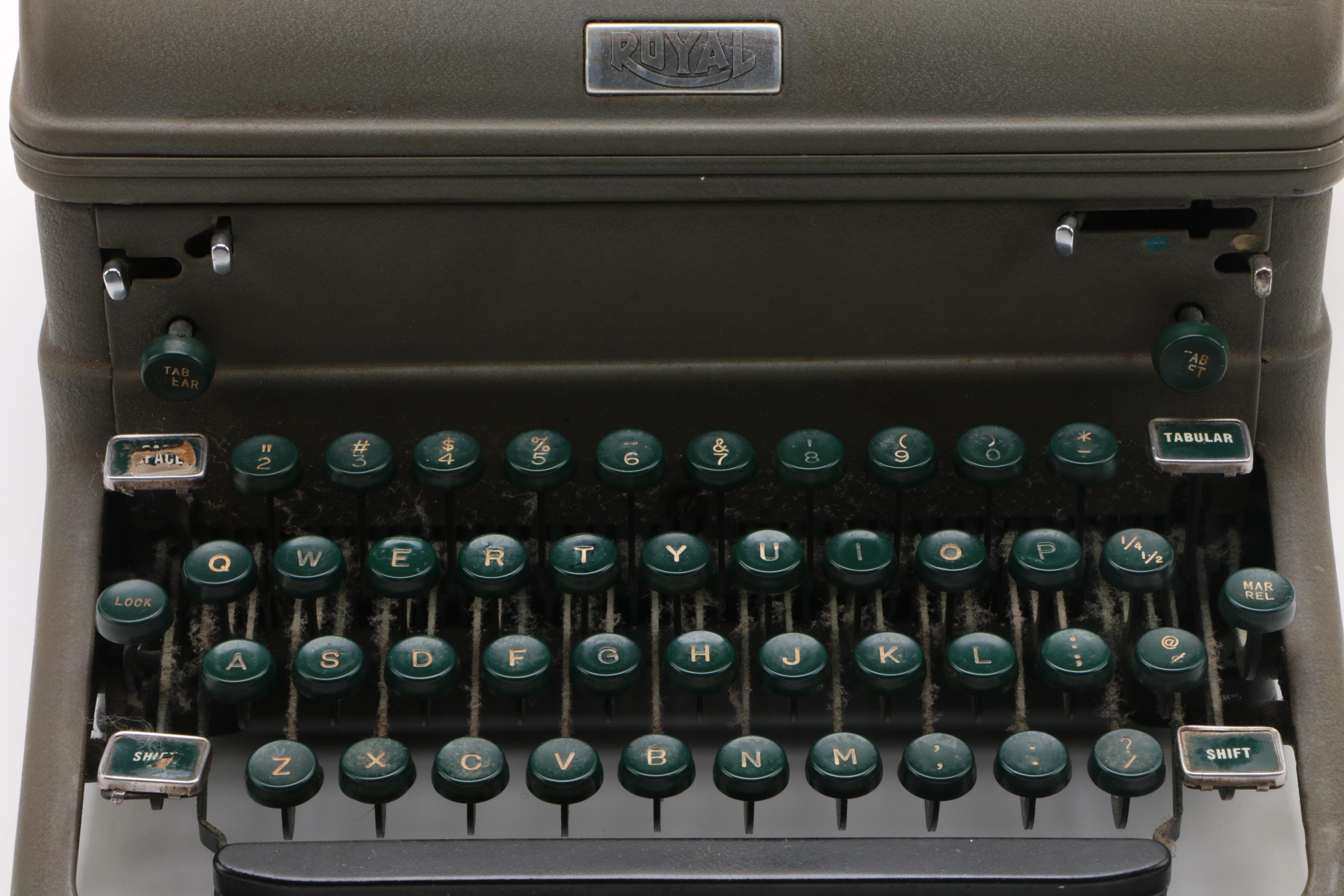 Vintage Royal KMM Typewriter, circa 1940s