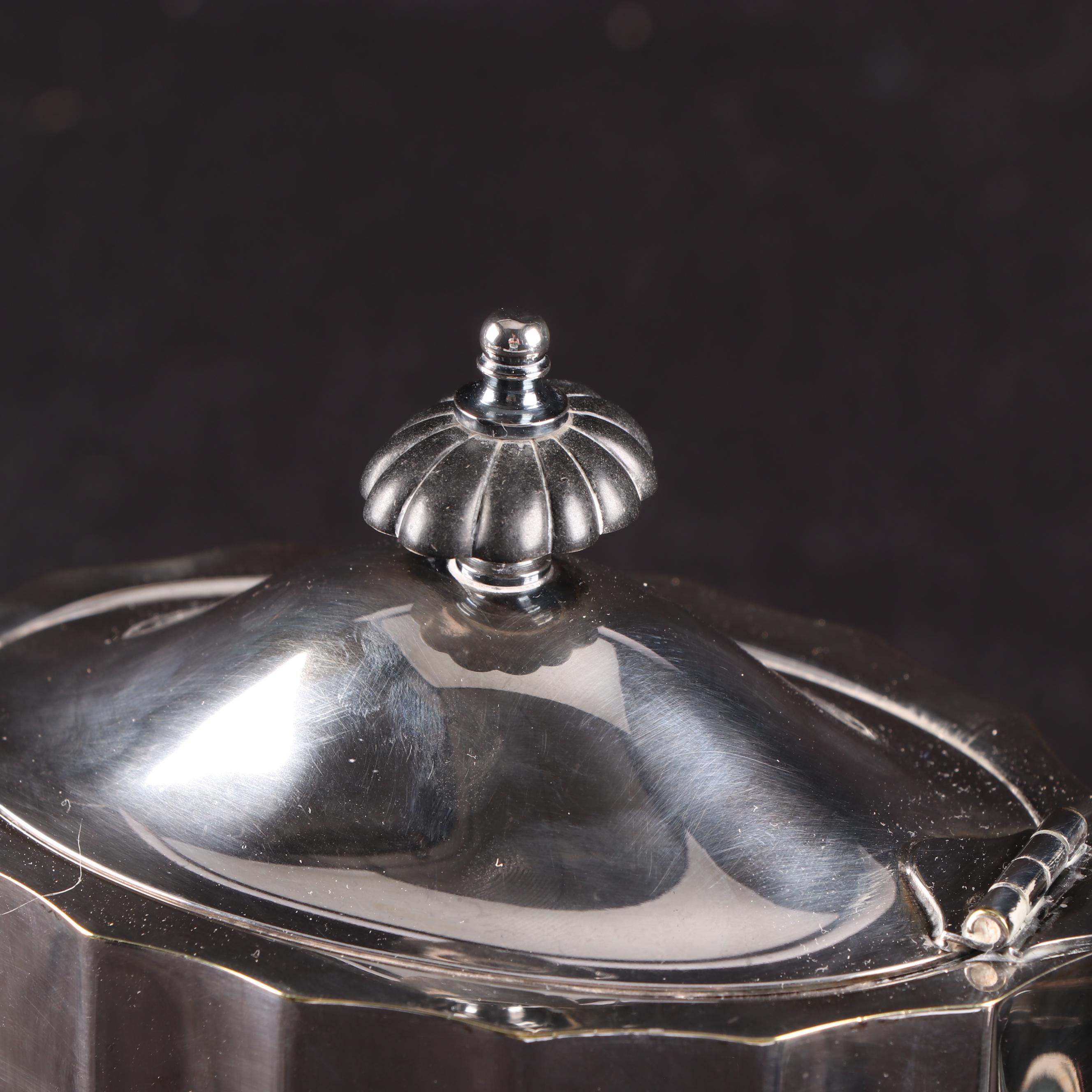 Lunt Silversmiths "Paul Revere" Silver Plate Tea and Coffee Service Set