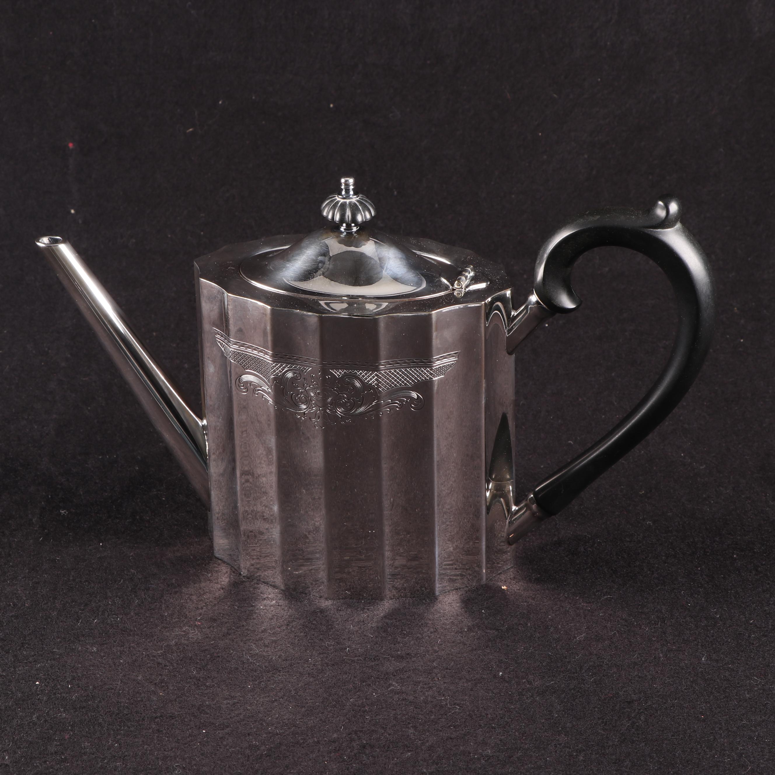 Lunt Silversmiths "Paul Revere" Silver Plate Tea and Coffee Service Set