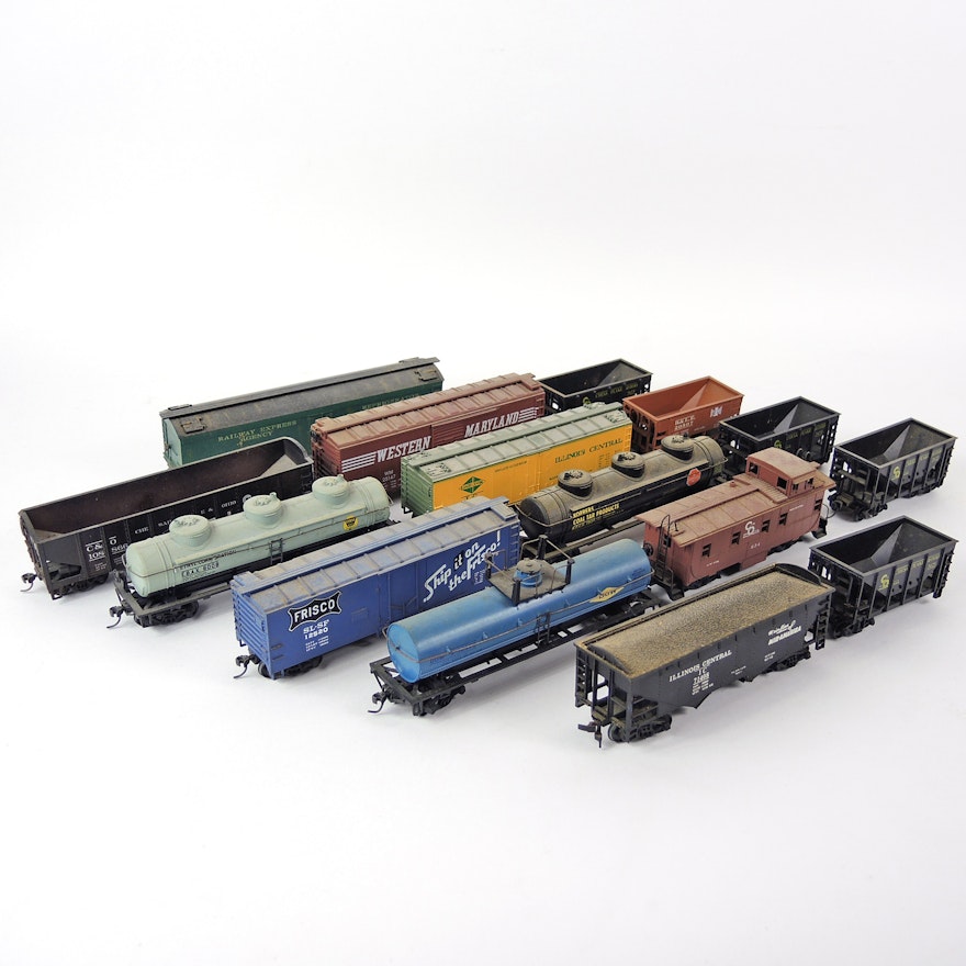 HO Scale Freight Cars, Tender, Tank Cars and Ore Cars