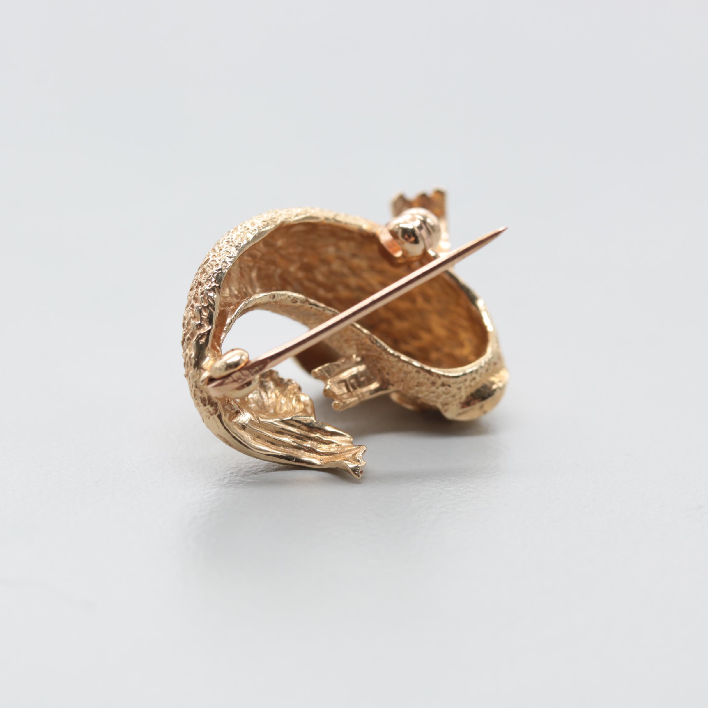 Vintage Carl D. Lindstrom & Sons 14K Gold Fish Brooch