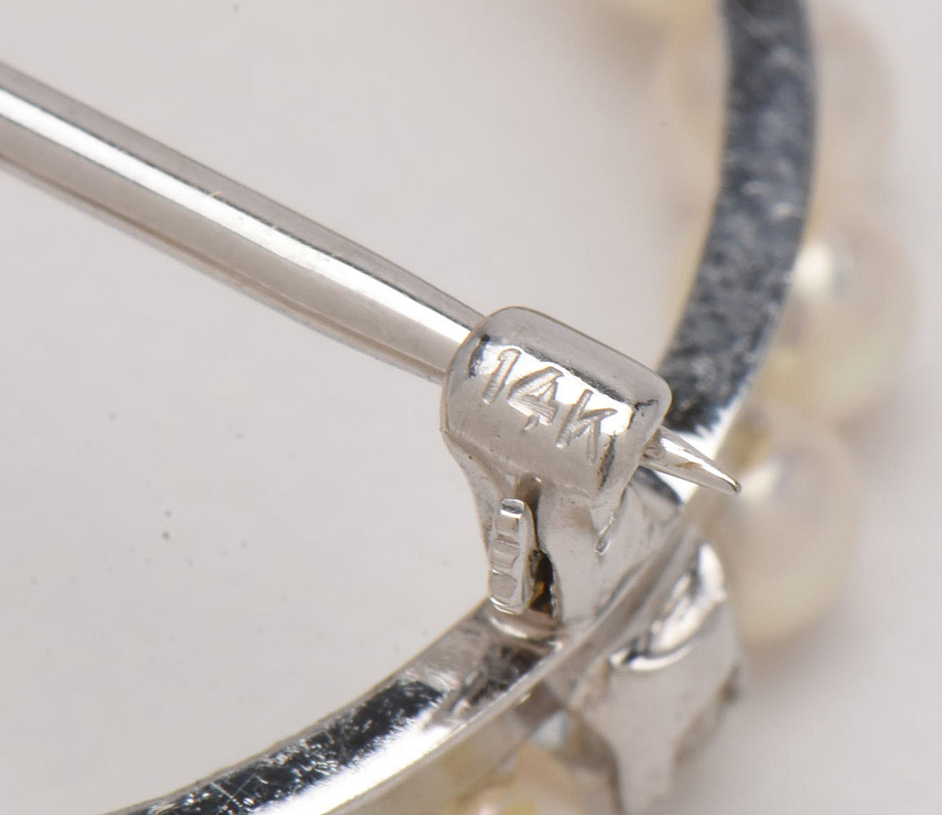 14K White Gold Diamond and Cultured Pearl Circle Brooch