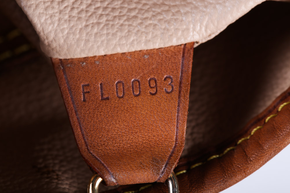 2003 Louis Vuitton Monogram Canvas Small Bucket PM Handbag