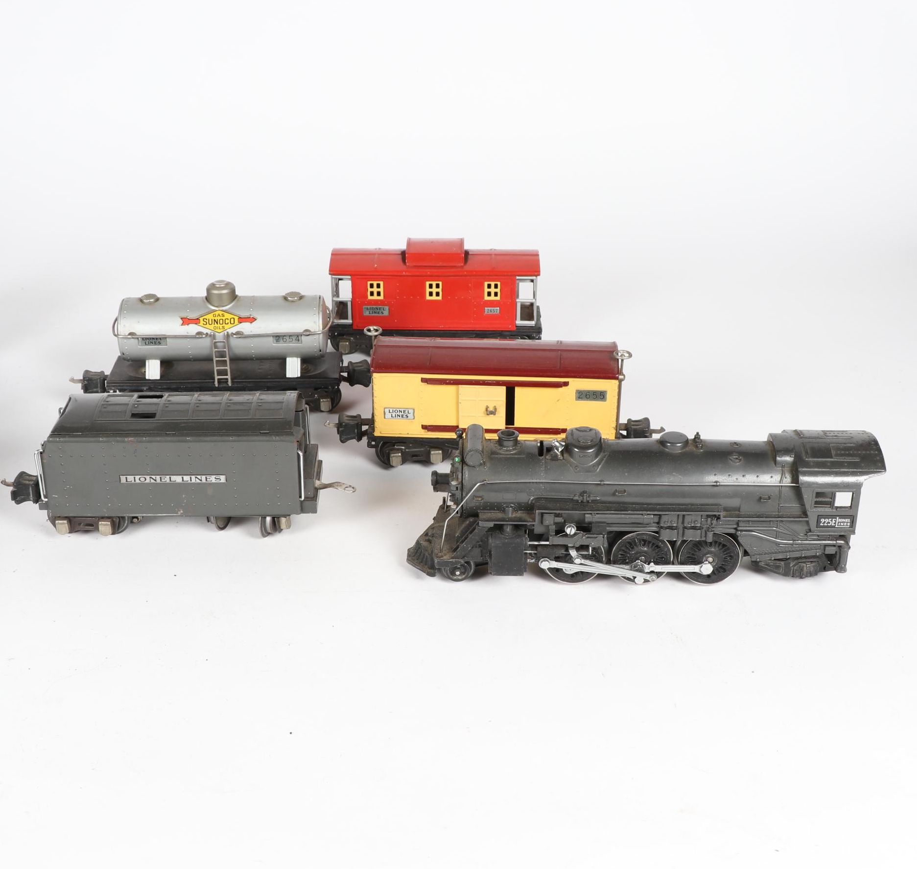 Lionel Train Cars including Pre-War and Accessories