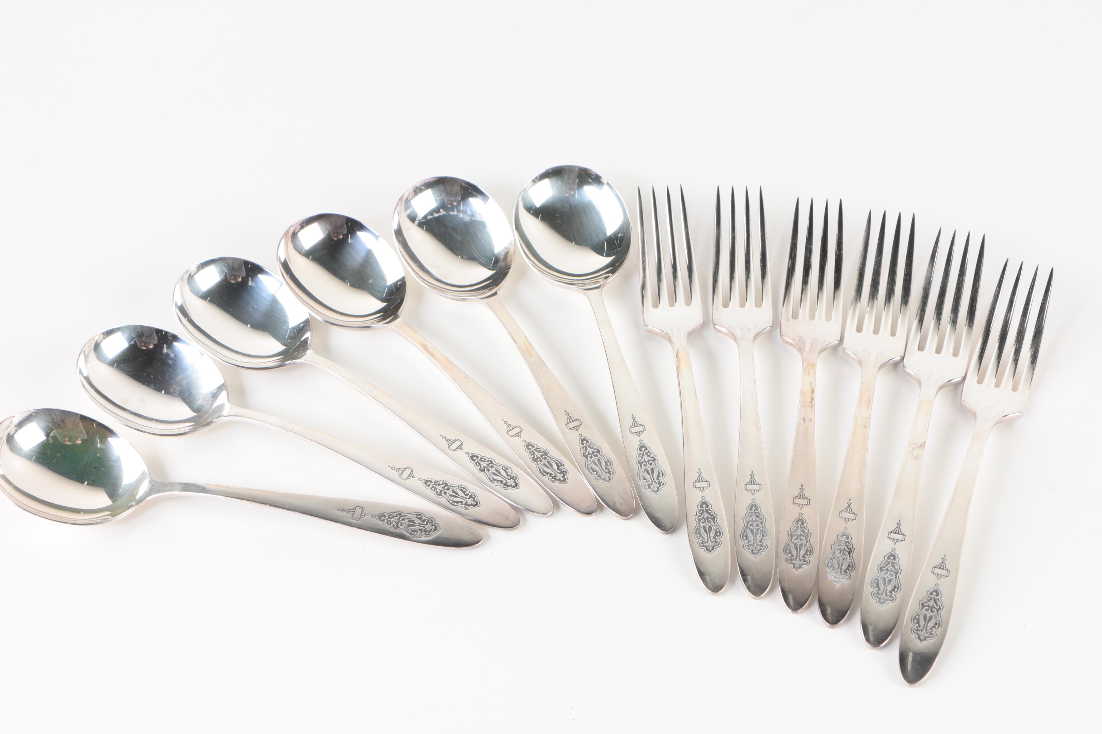 Oneida "Bird of Paradise" Silver Plate Flatware with Chest, Early 20th Century