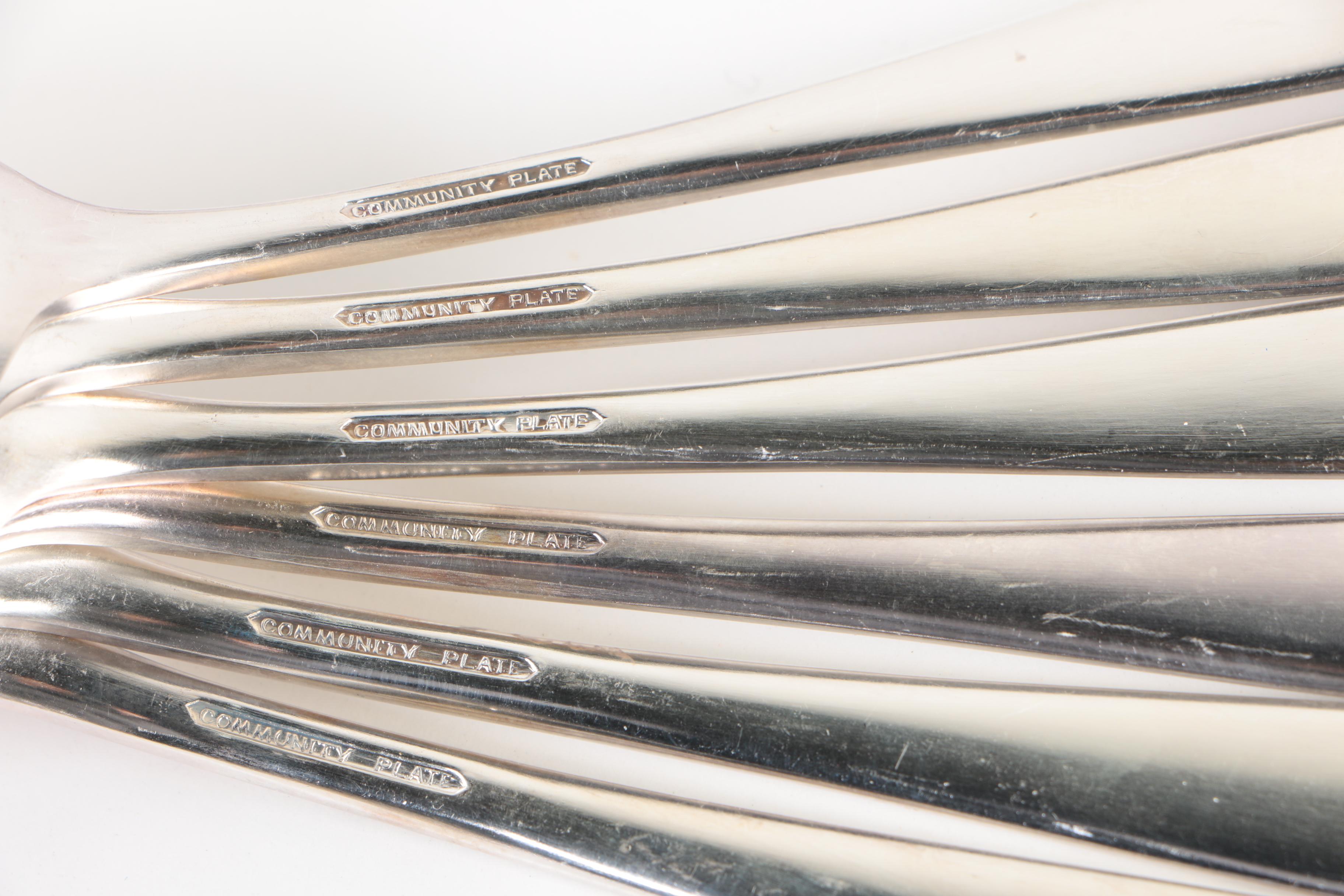 Oneida "Bird of Paradise" Silver Plate Flatware with Chest, Early 20th Century