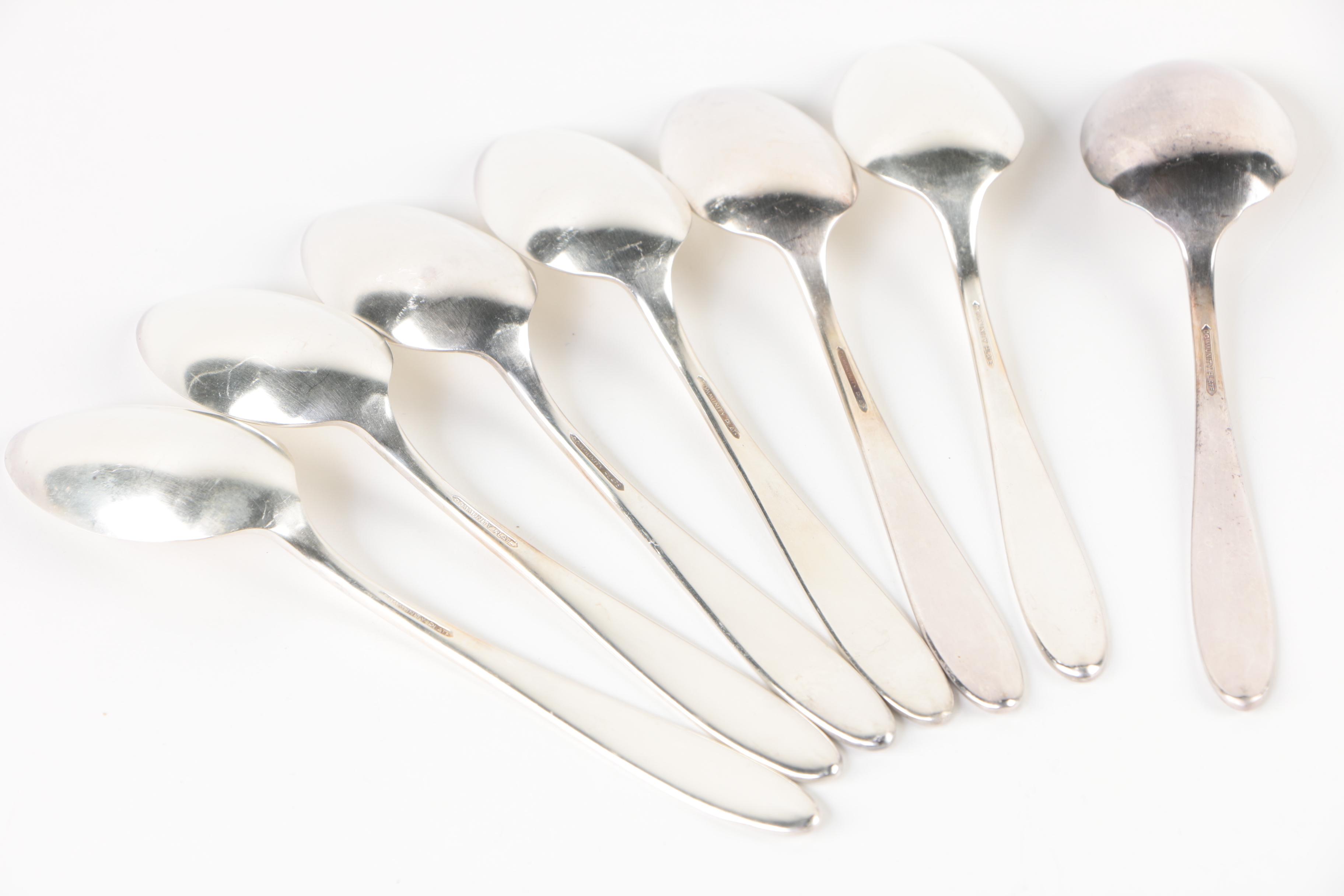 Oneida "Bird of Paradise" Silver Plate Flatware with Chest, Early 20th Century