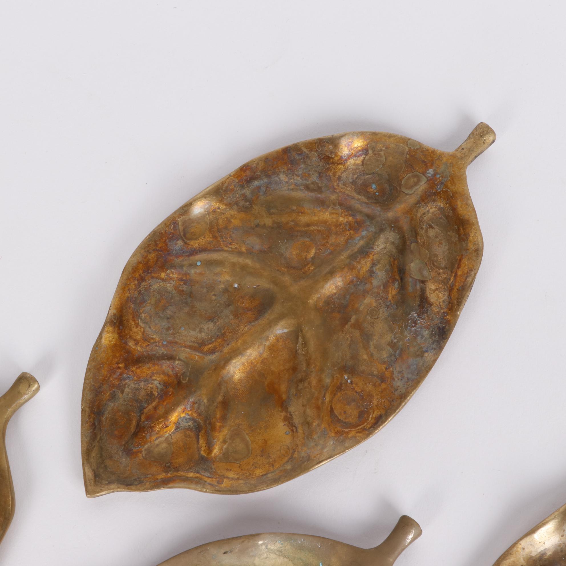 HKHM Metal Leaves Set