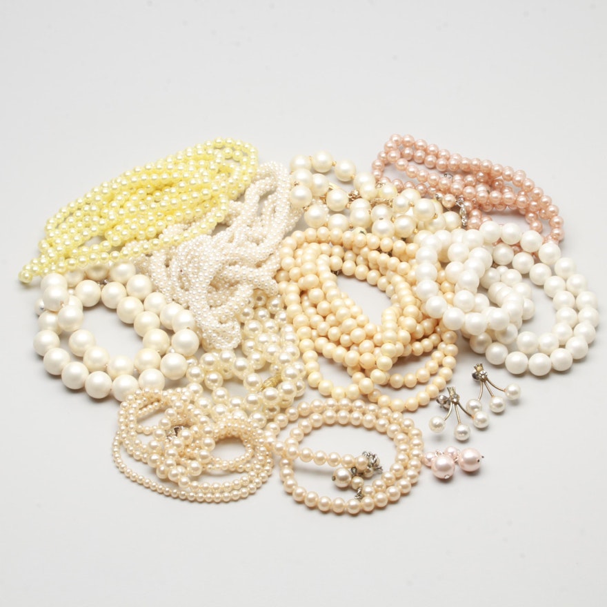 Assortment of Costume Imitation Pearl and Glass Jewelry