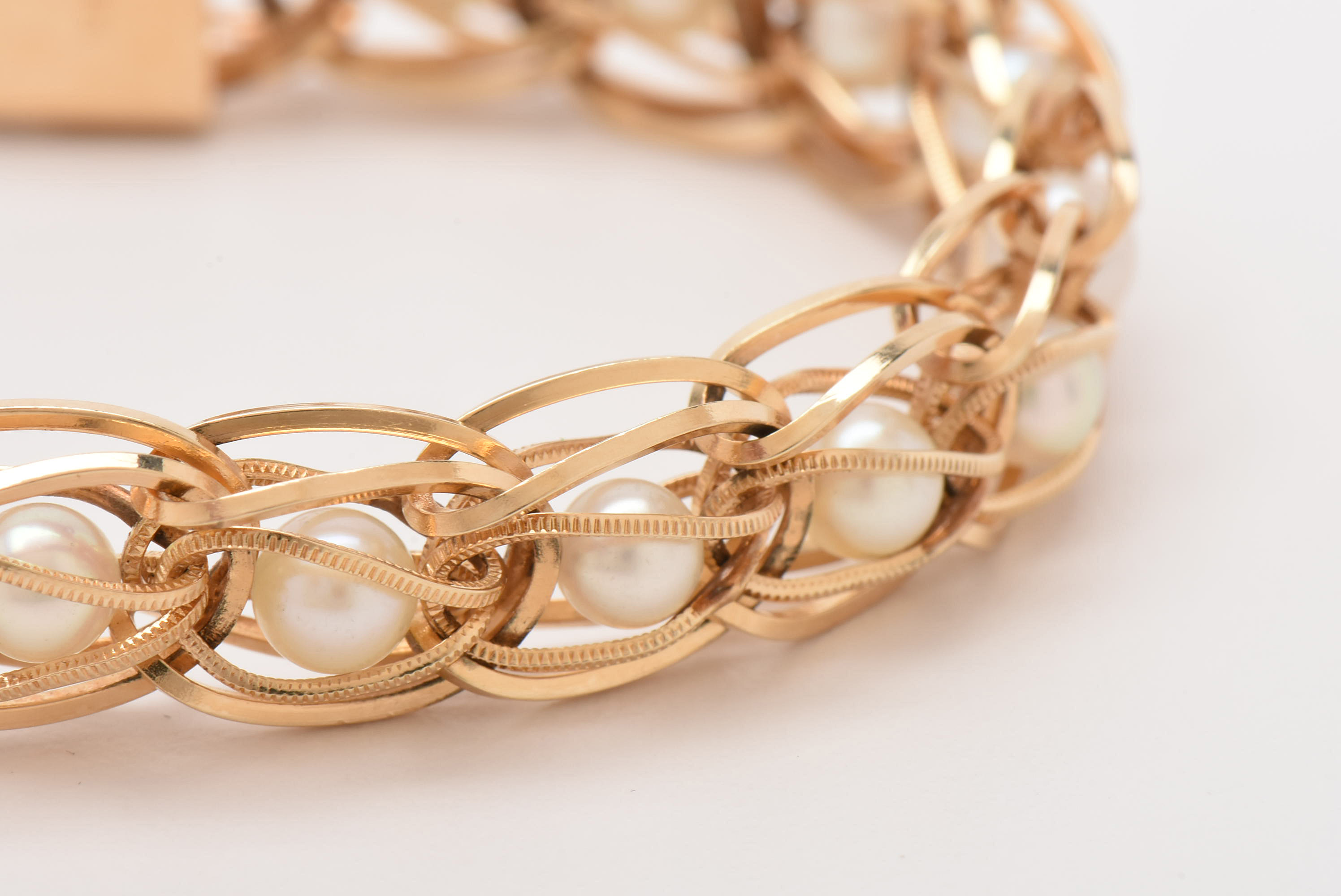 1950s 14K Yellow Gold Cultured Pearl Fancy Link Bracelet
