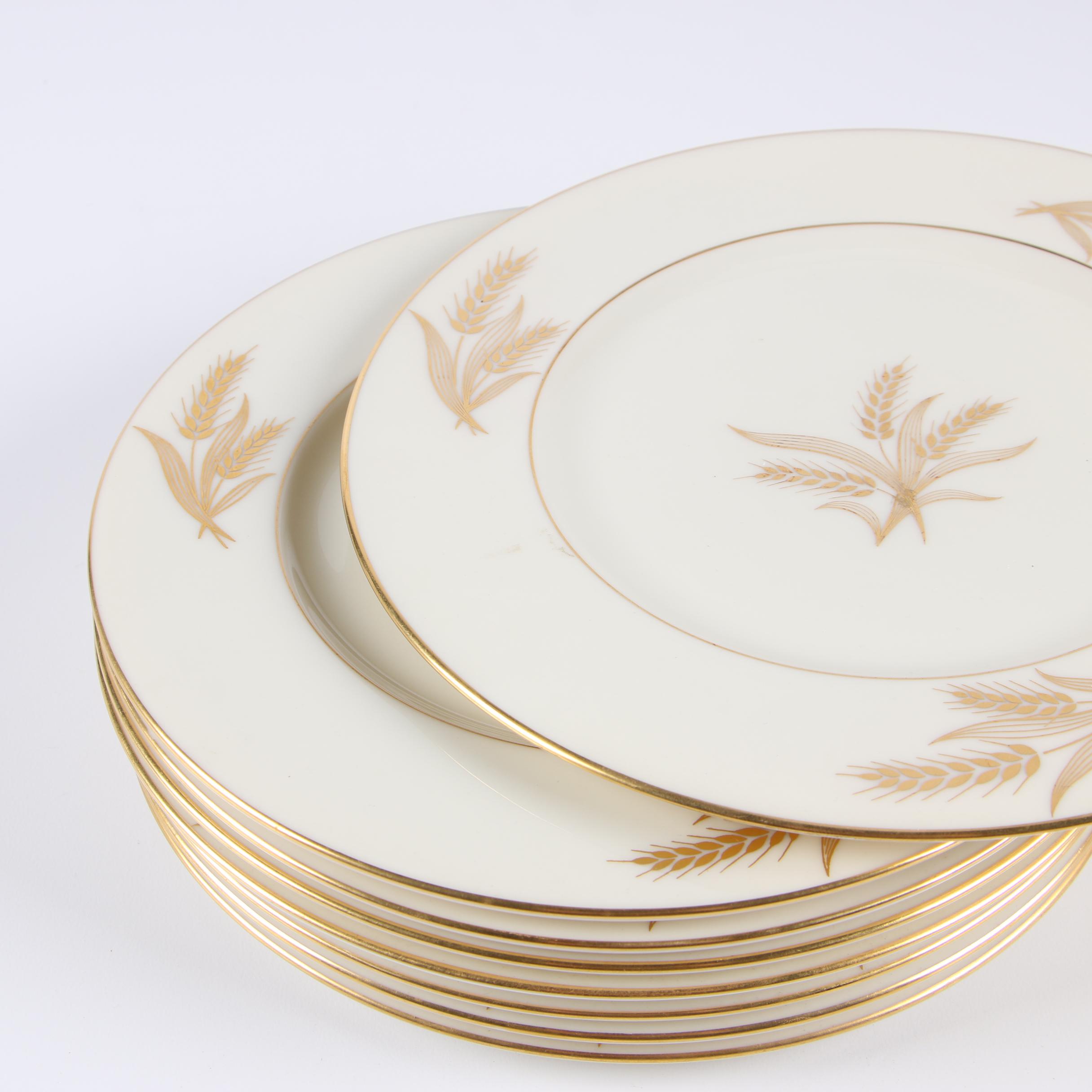 Mid to Late 20th Century Lenox "Harvest" Porcelain Dinnerware Service for Eight