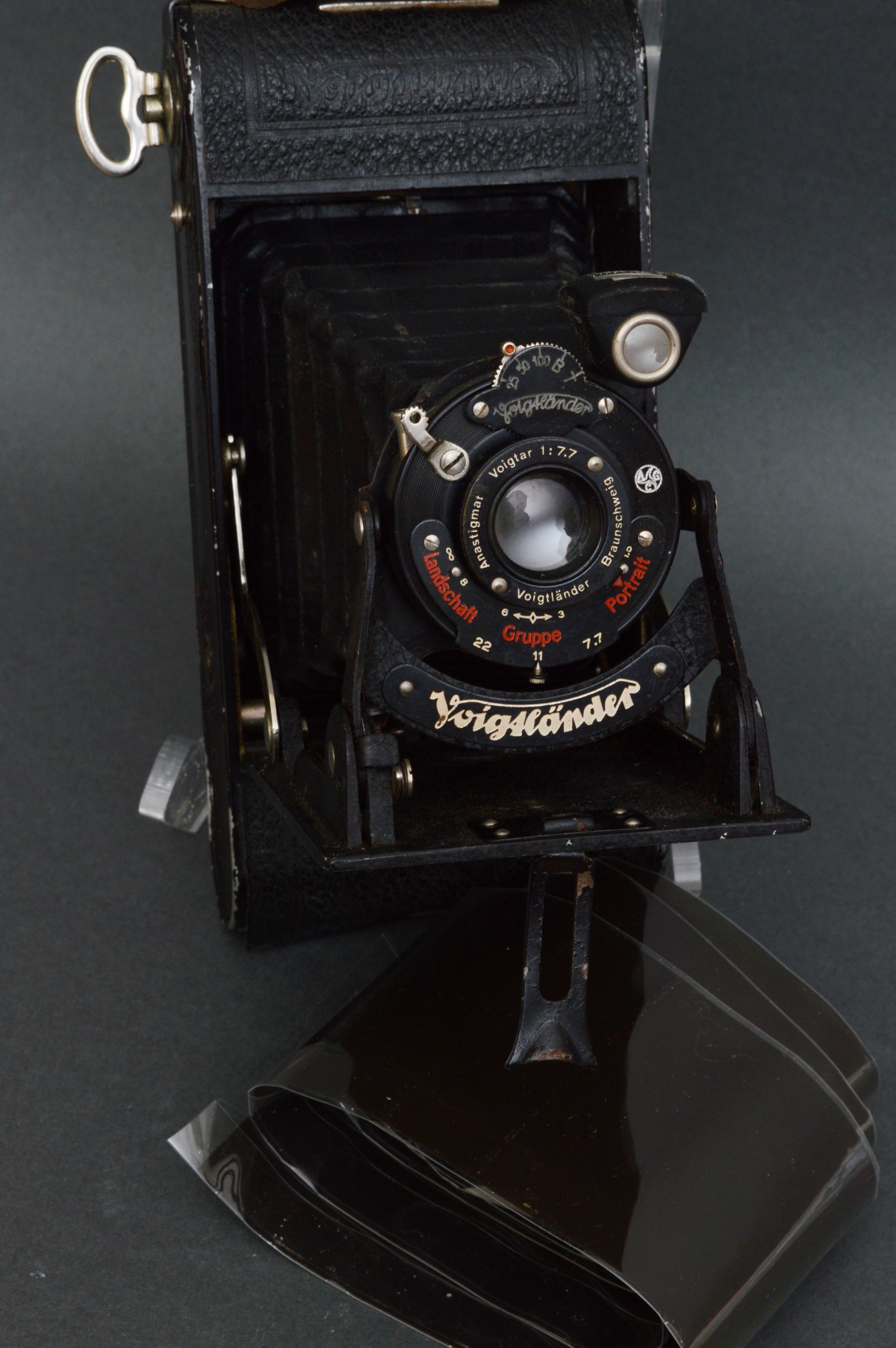 Voigtlander Bessa f/7.7 Folding Camera