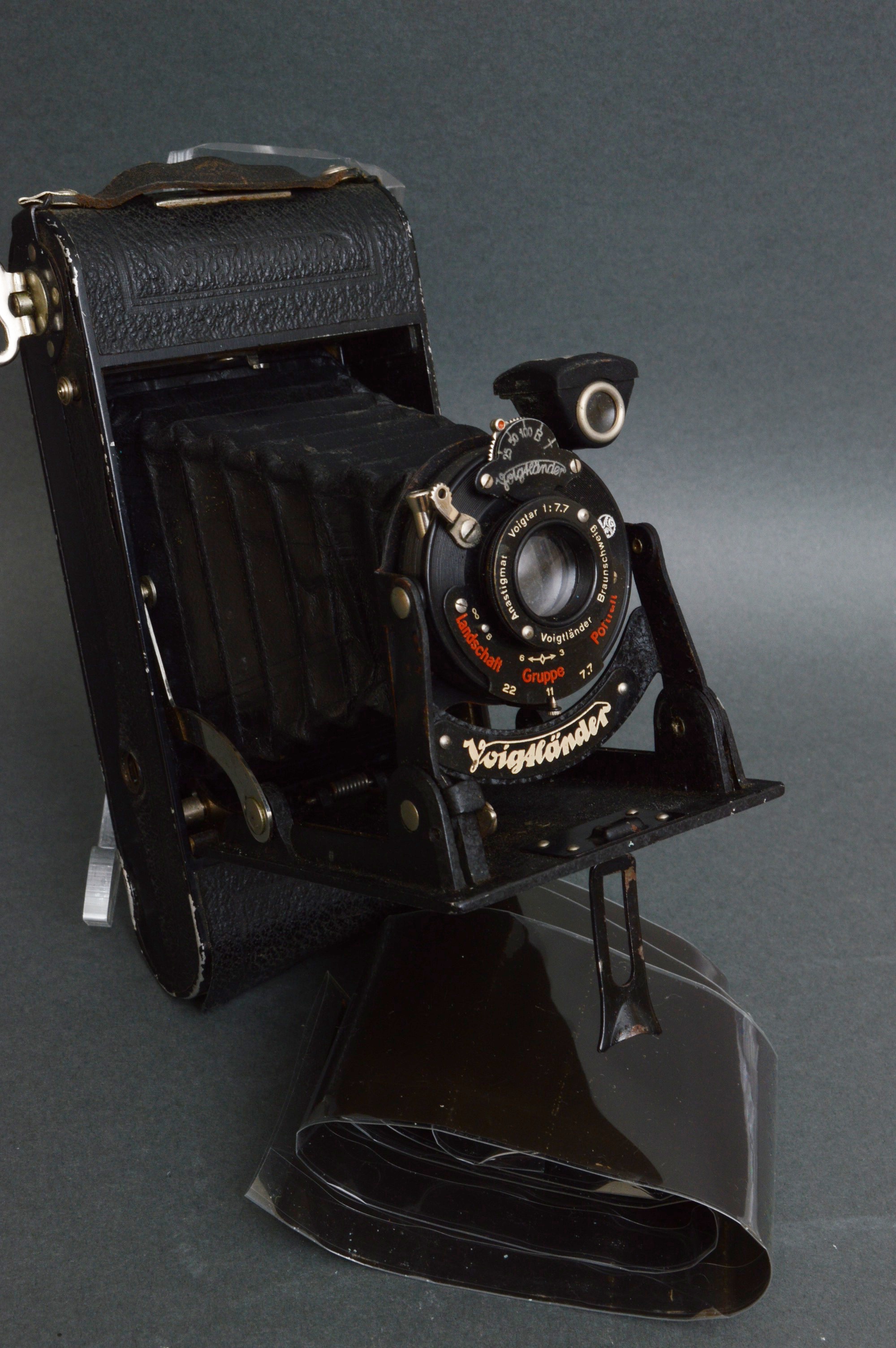Voigtlander Bessa f/7.7 Folding Camera
